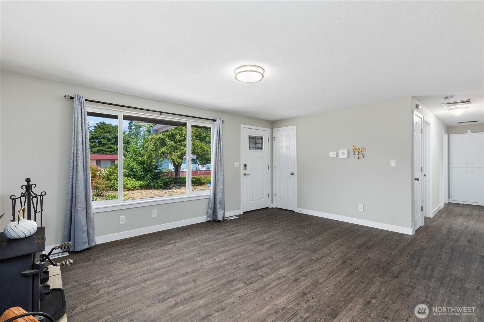422 167th Street Property Photo 4