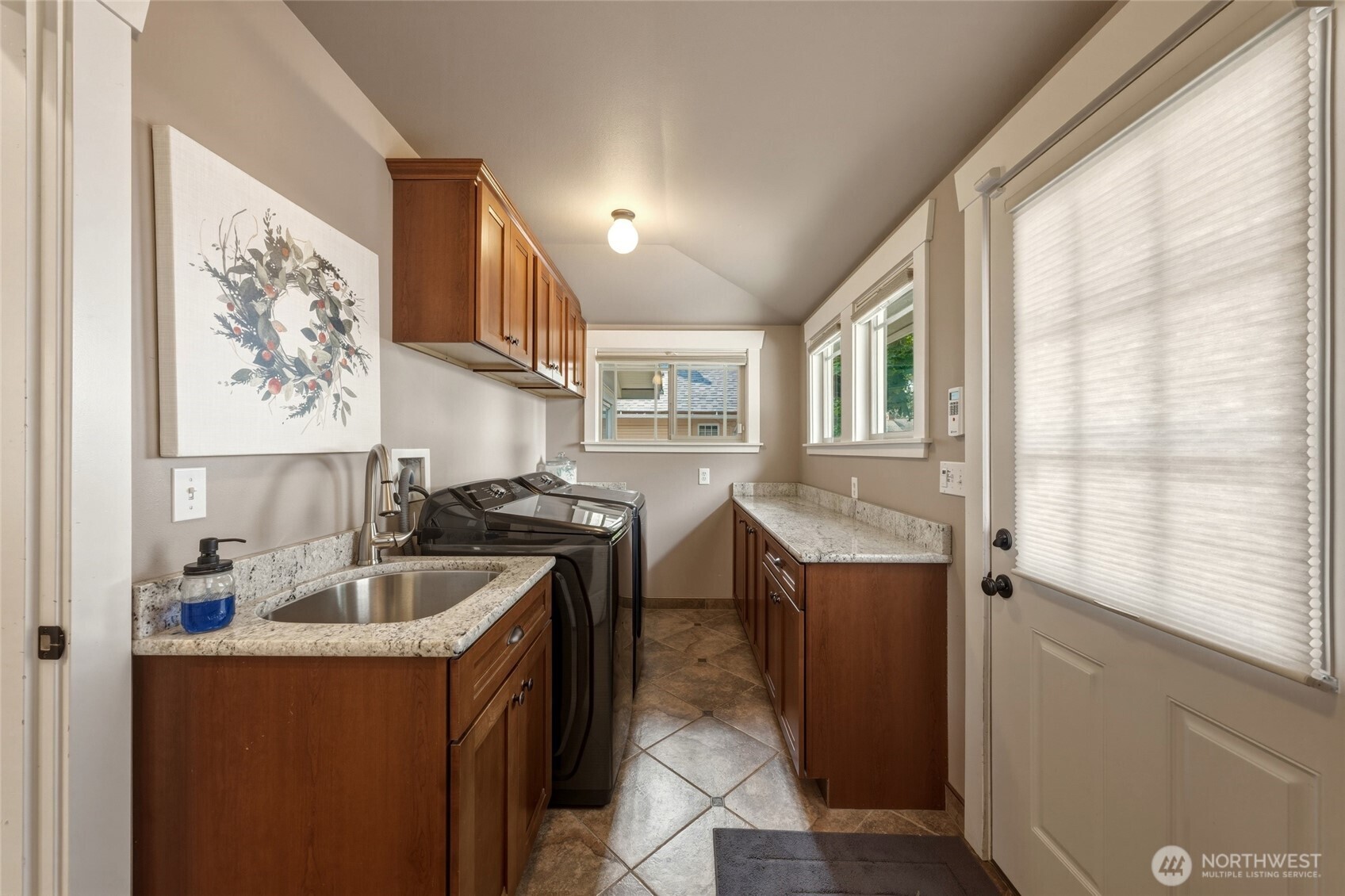 616 S 2nd Avenue Property Photo 14