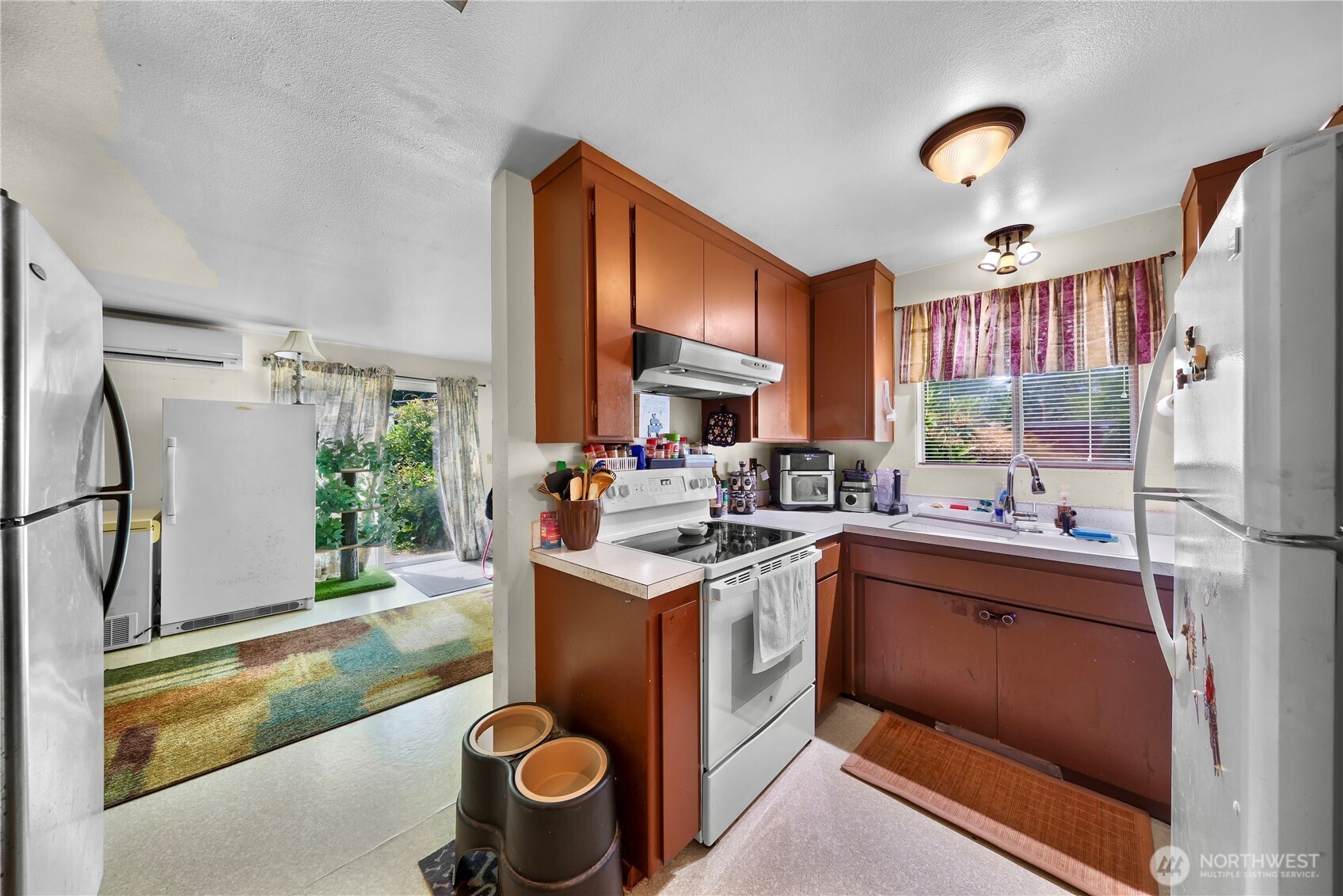 4036 Wynn Road Property Photo 8