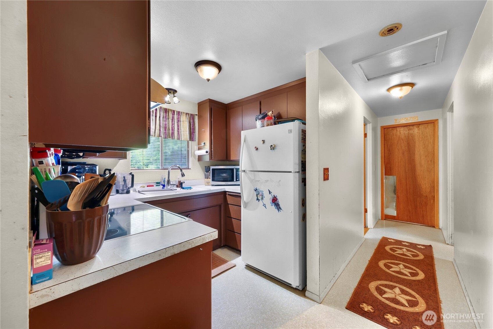 4036 Wynn Road Property Photo 10