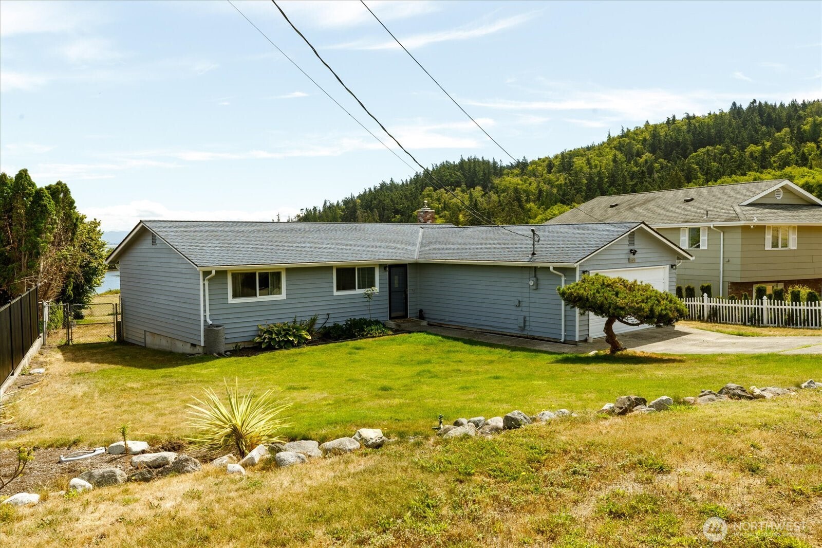 699 Maplewood Loop Property Photo 1