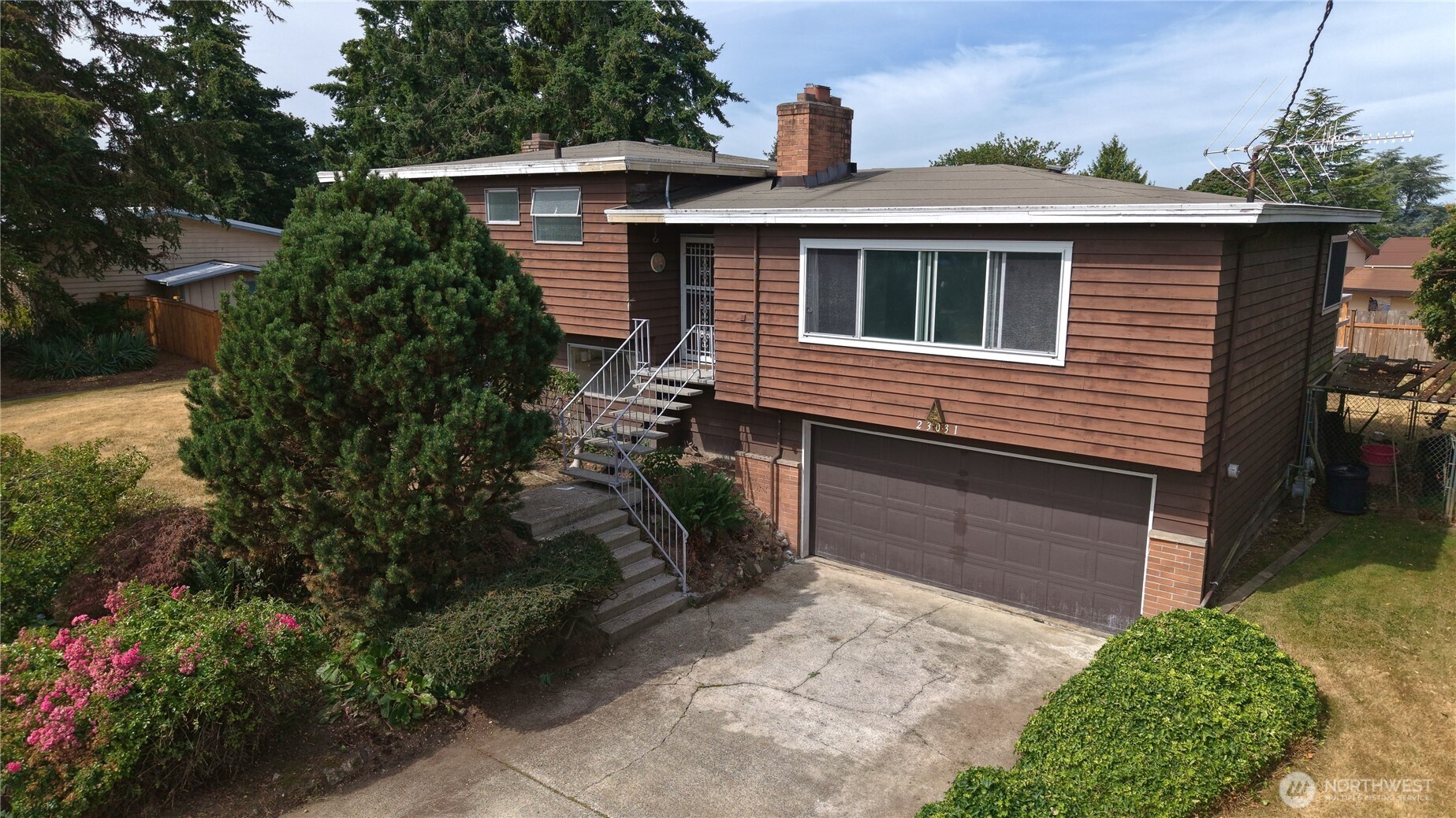 23031 19th Avenue Property Photo 2