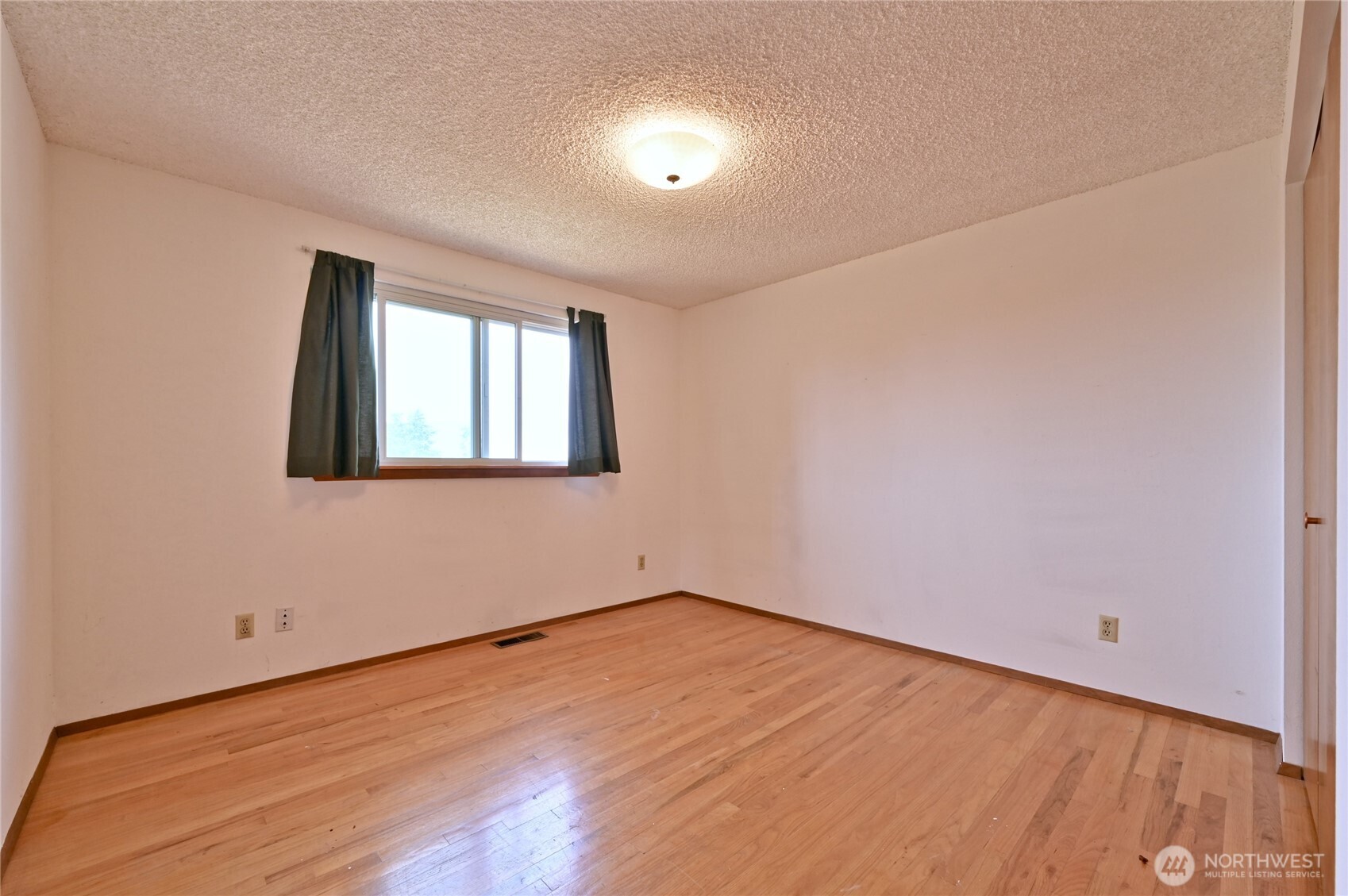 23031 19th Avenue Property Photo 19