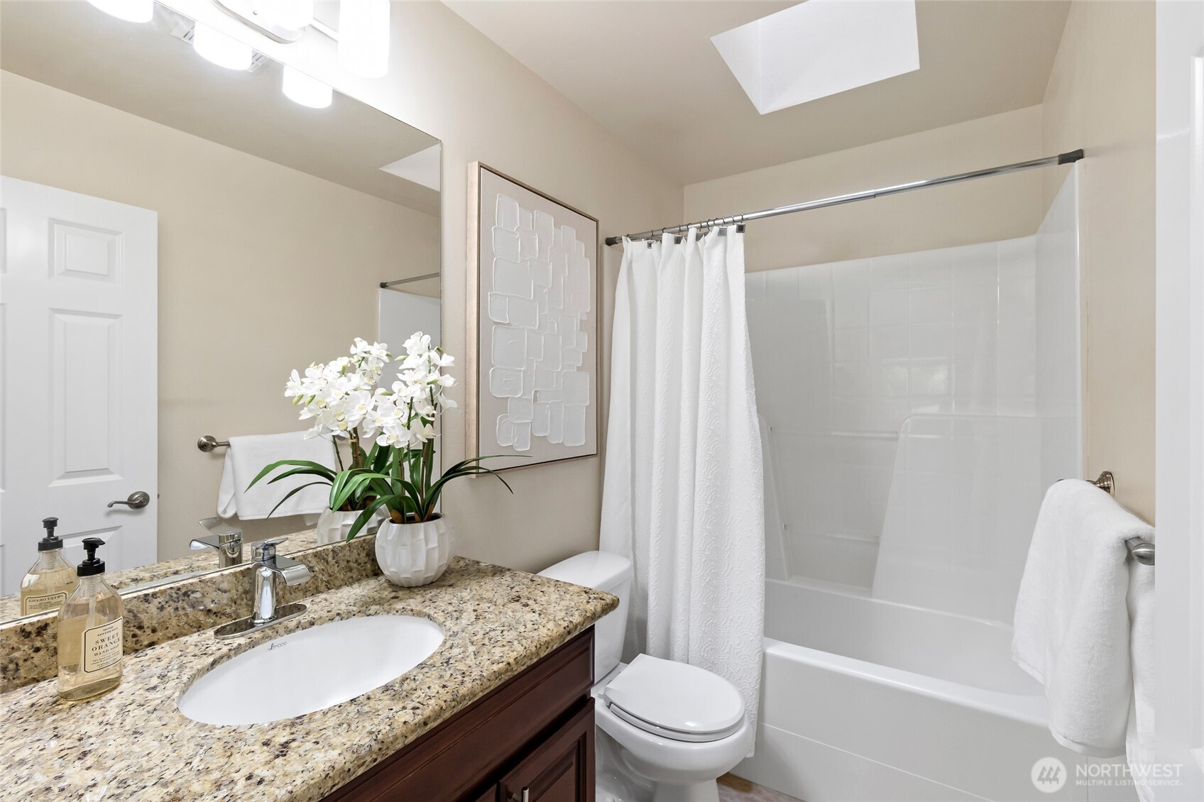 9541 Slater Avenue Property Photo 17