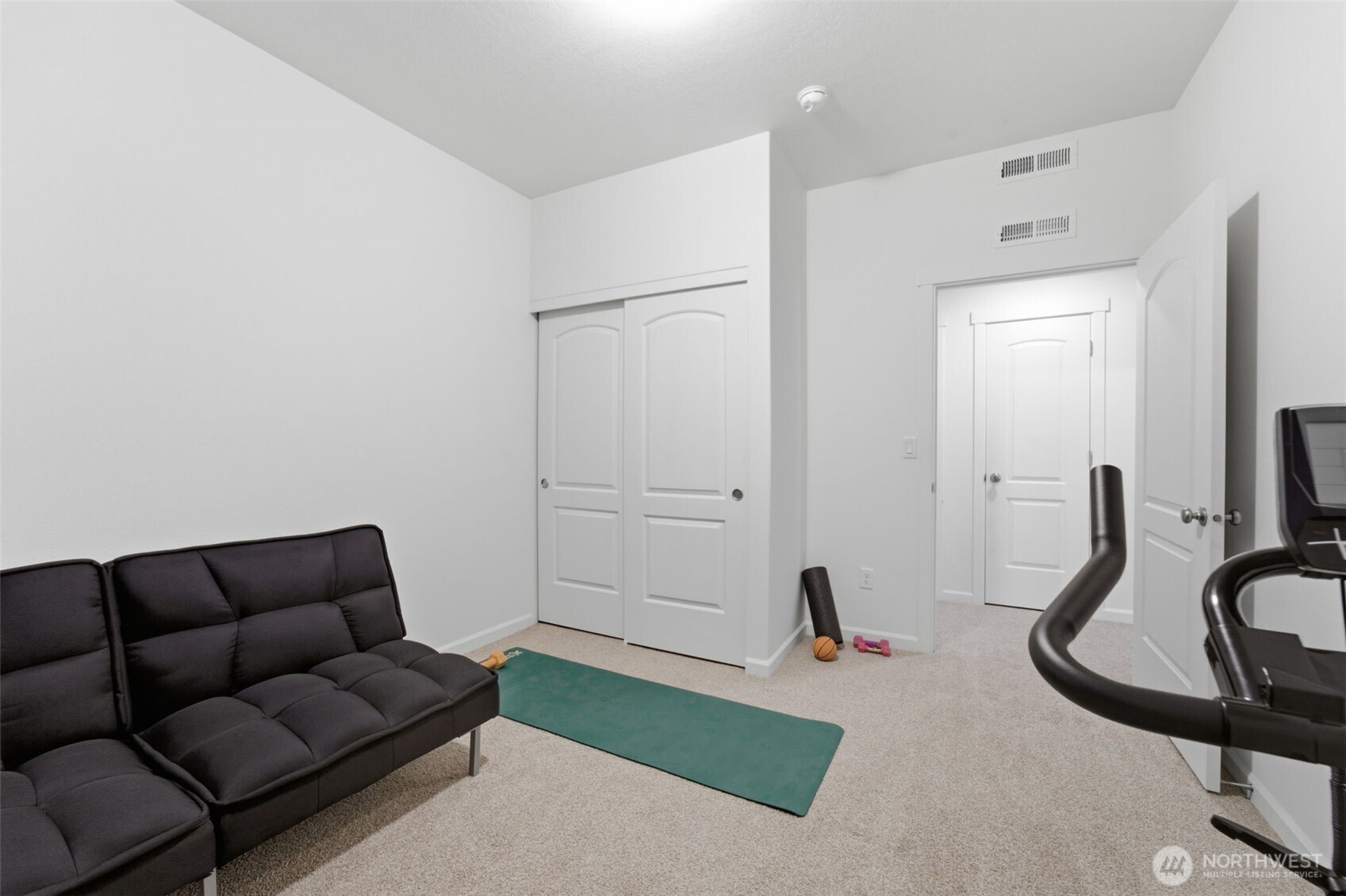 403 Emerald Avenue Property Photo 16