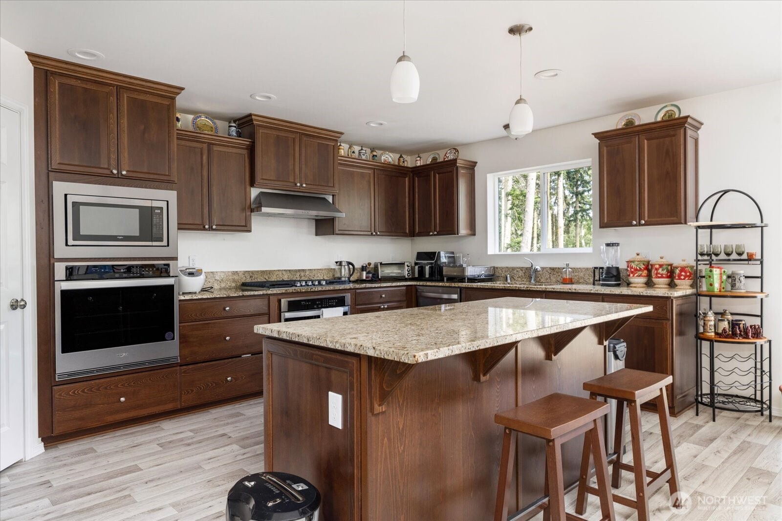 1012 Star Flower Road Property Photo 6