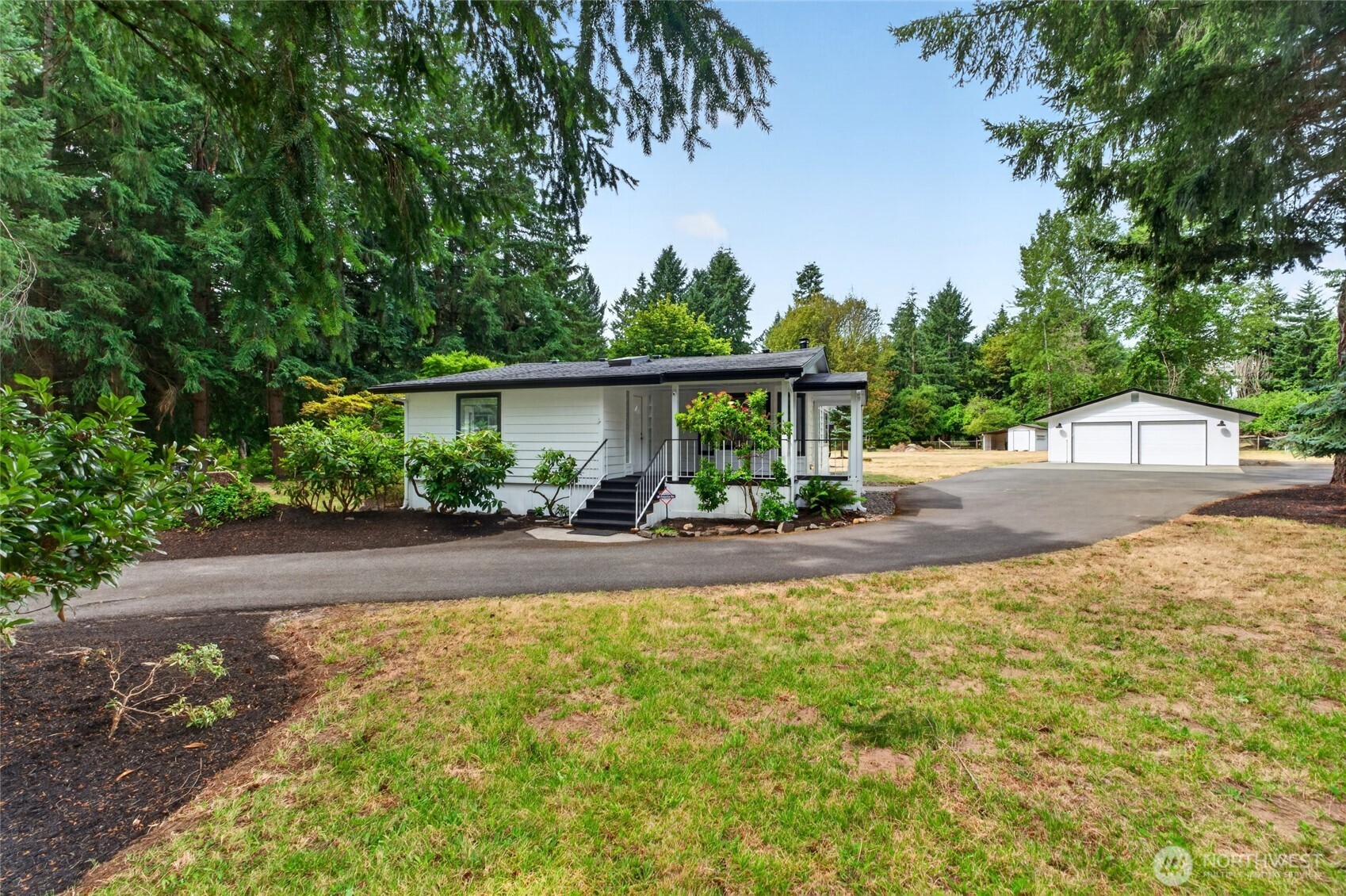 15917 Agate Street Property Photo 1