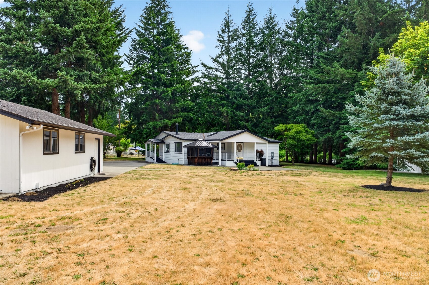 15917 Agate Street Property Photo 25