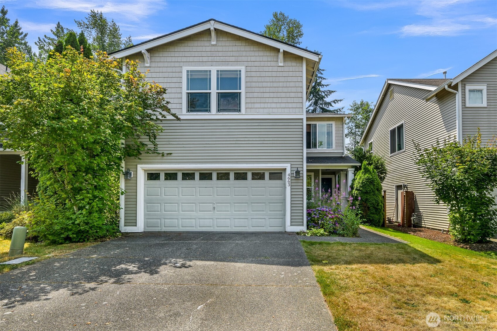 4663 Glacier Street Property Photo 2