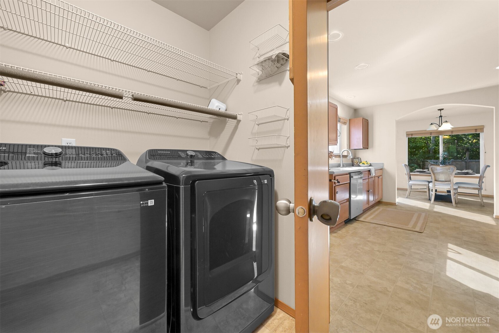 4663 Glacier Street Property Photo 15
