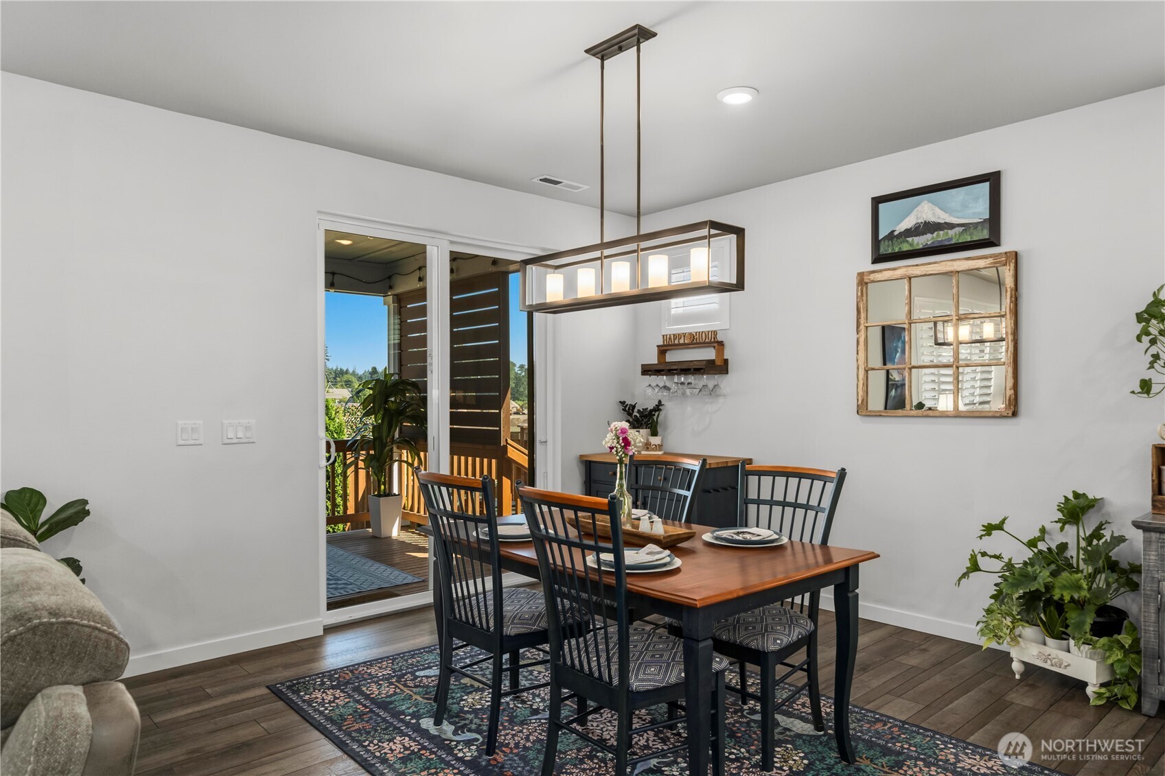 810 Burwood Street Property Photo 15