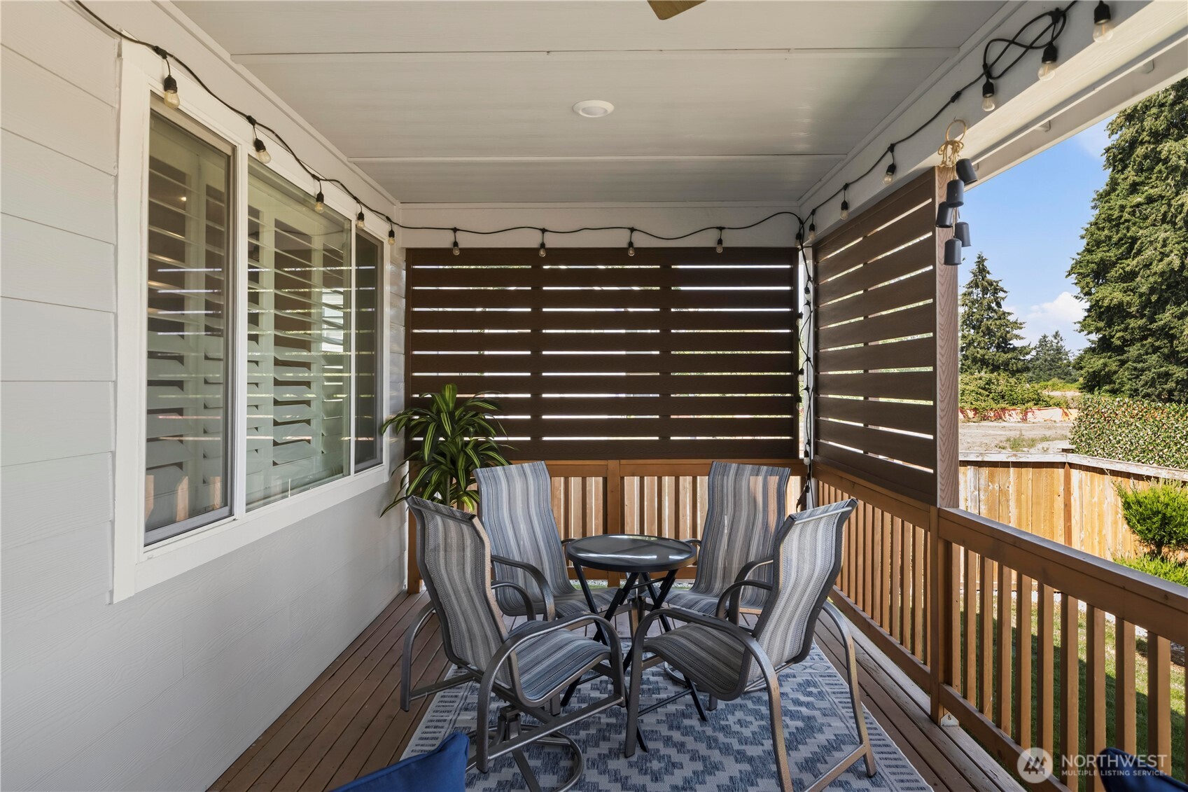 810 Burwood Street Property Photo 32