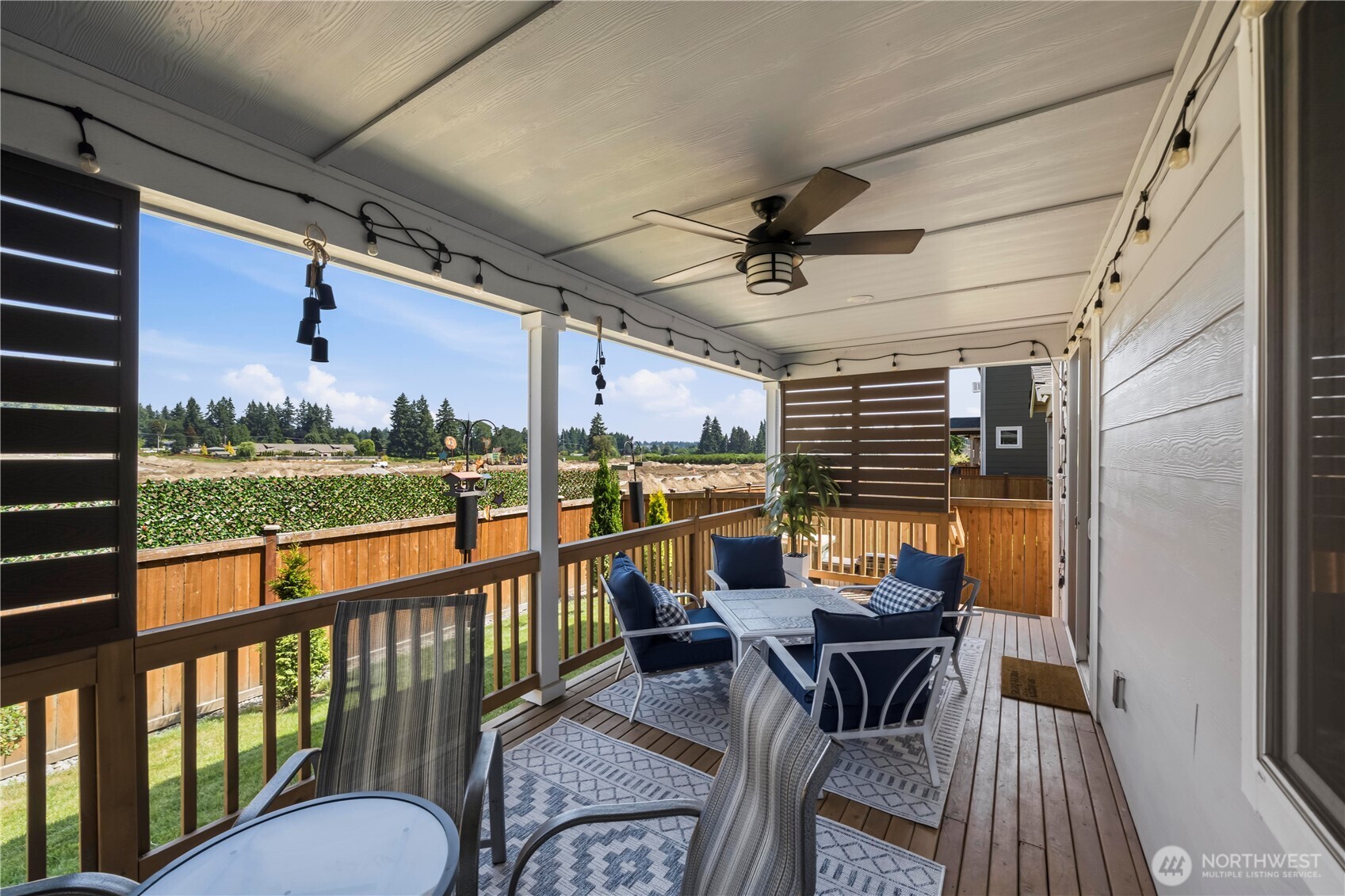 810 Burwood Street Property Photo 33