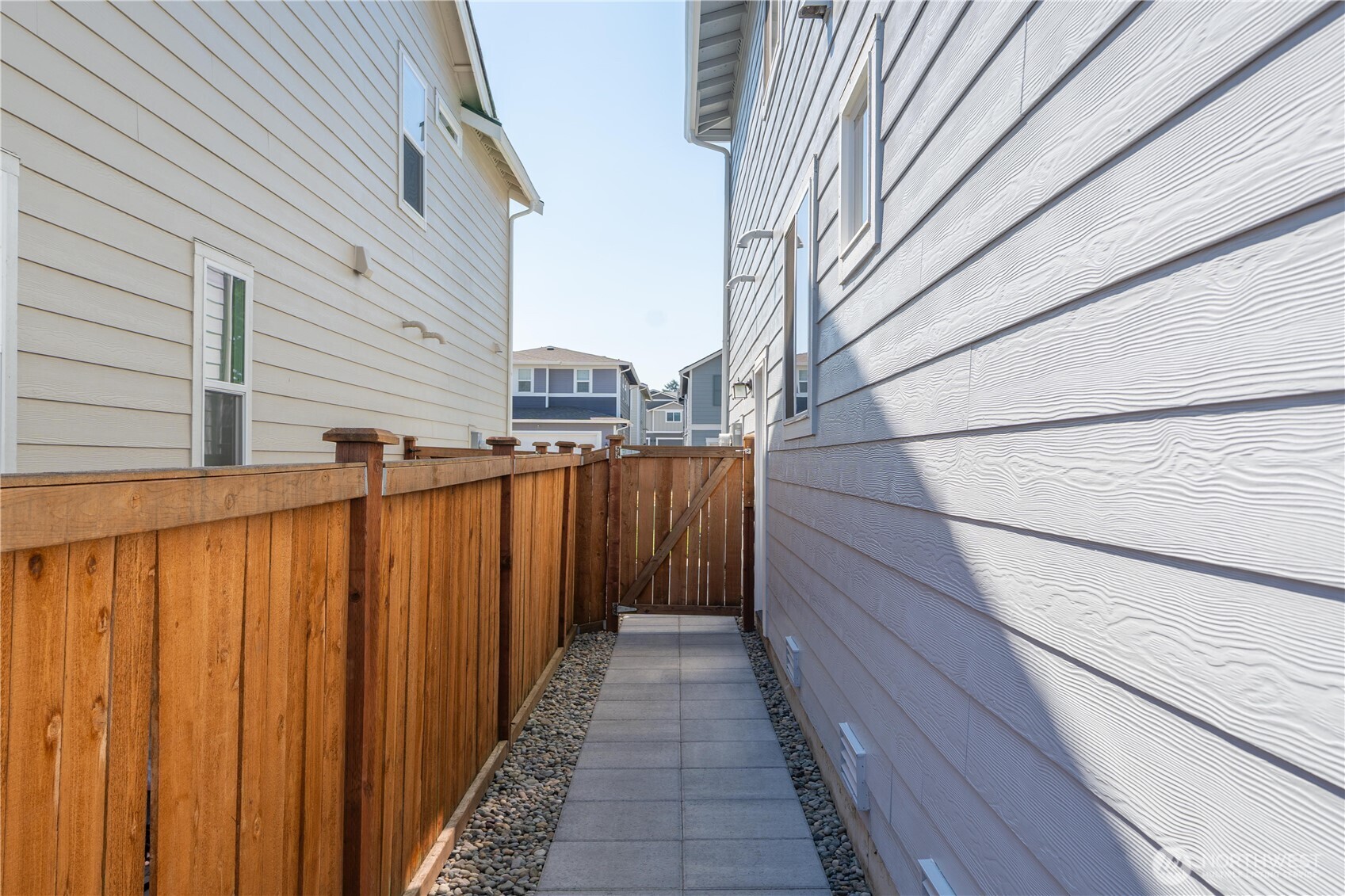 810 Burwood Street Property Photo 35