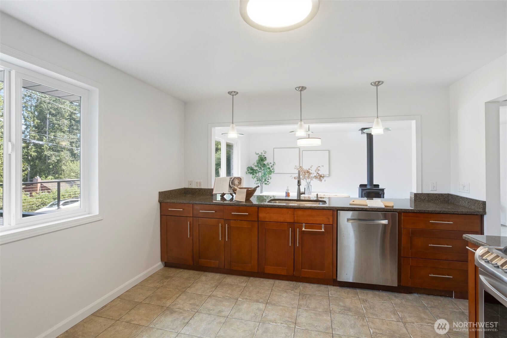 19703 12th Avenue Property Photo 7