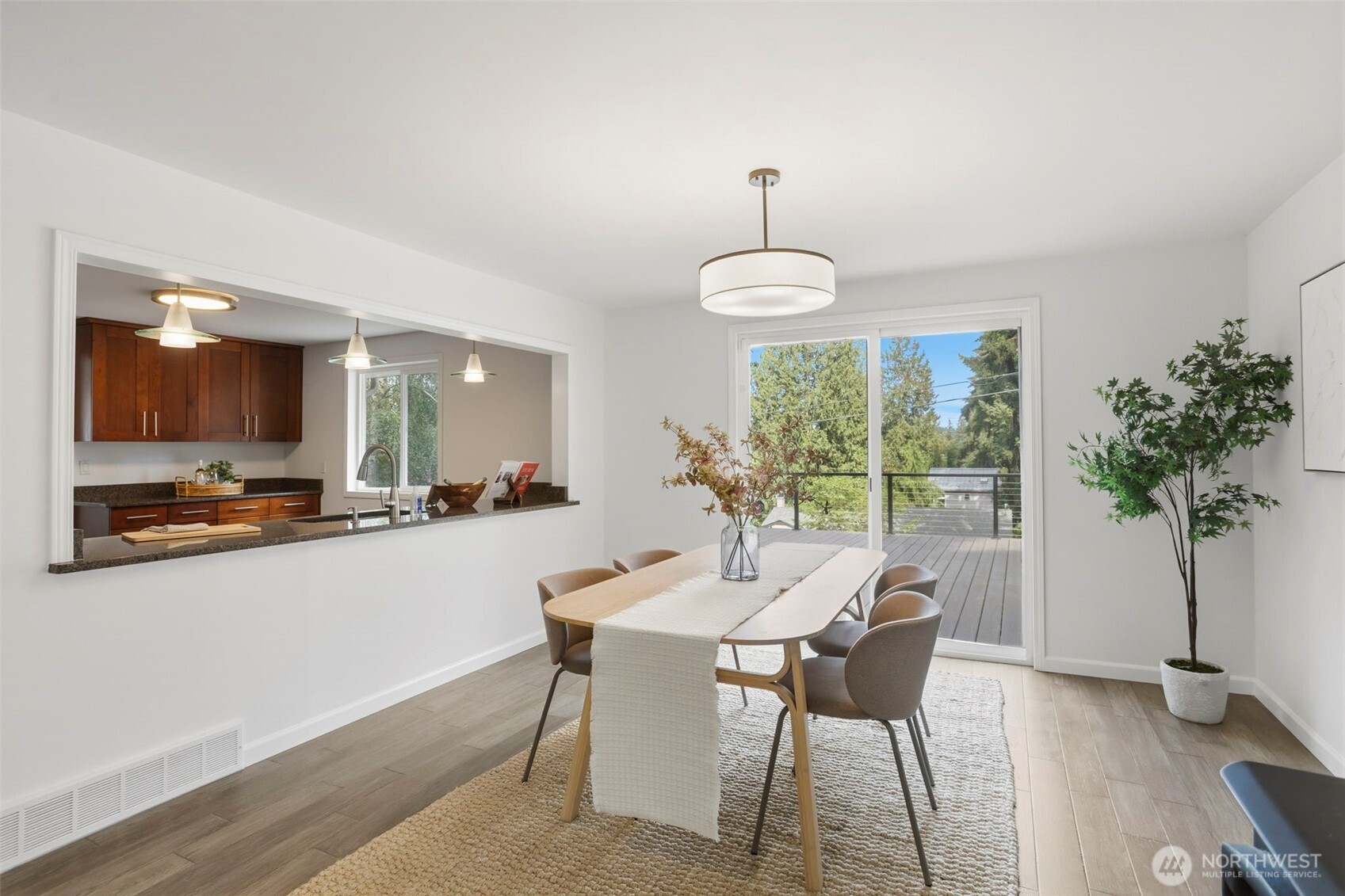 19703 12th Avenue Property Photo 9