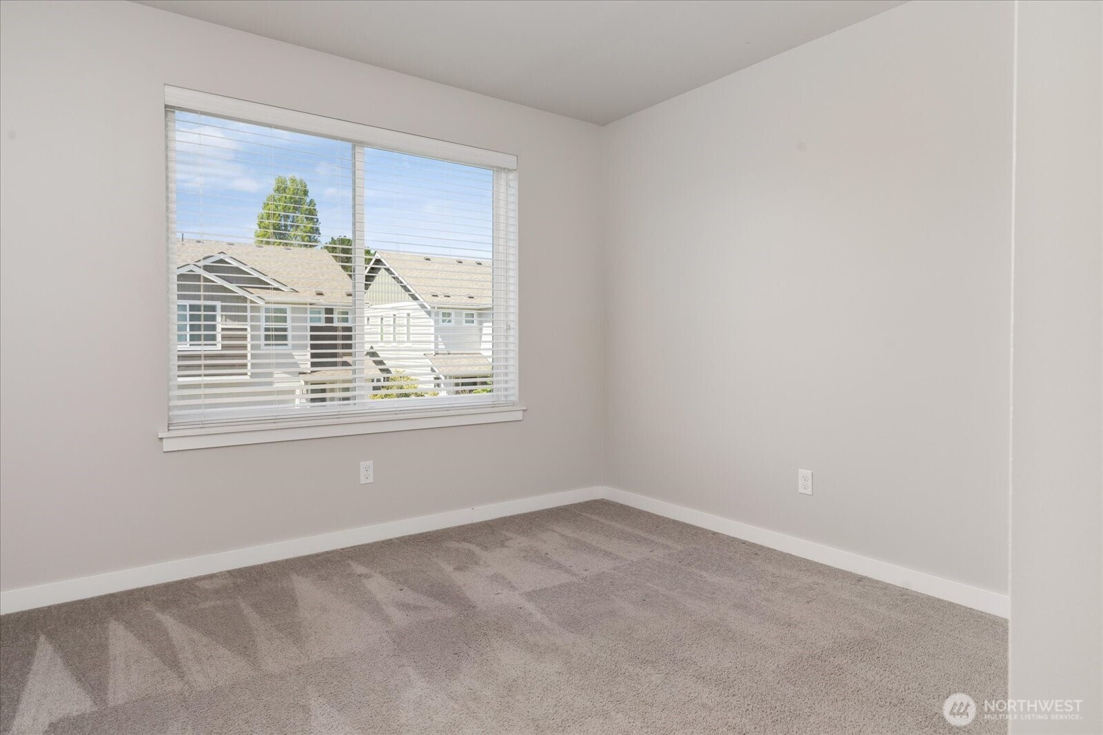 360 Sw Ballast Way Property Photo 23