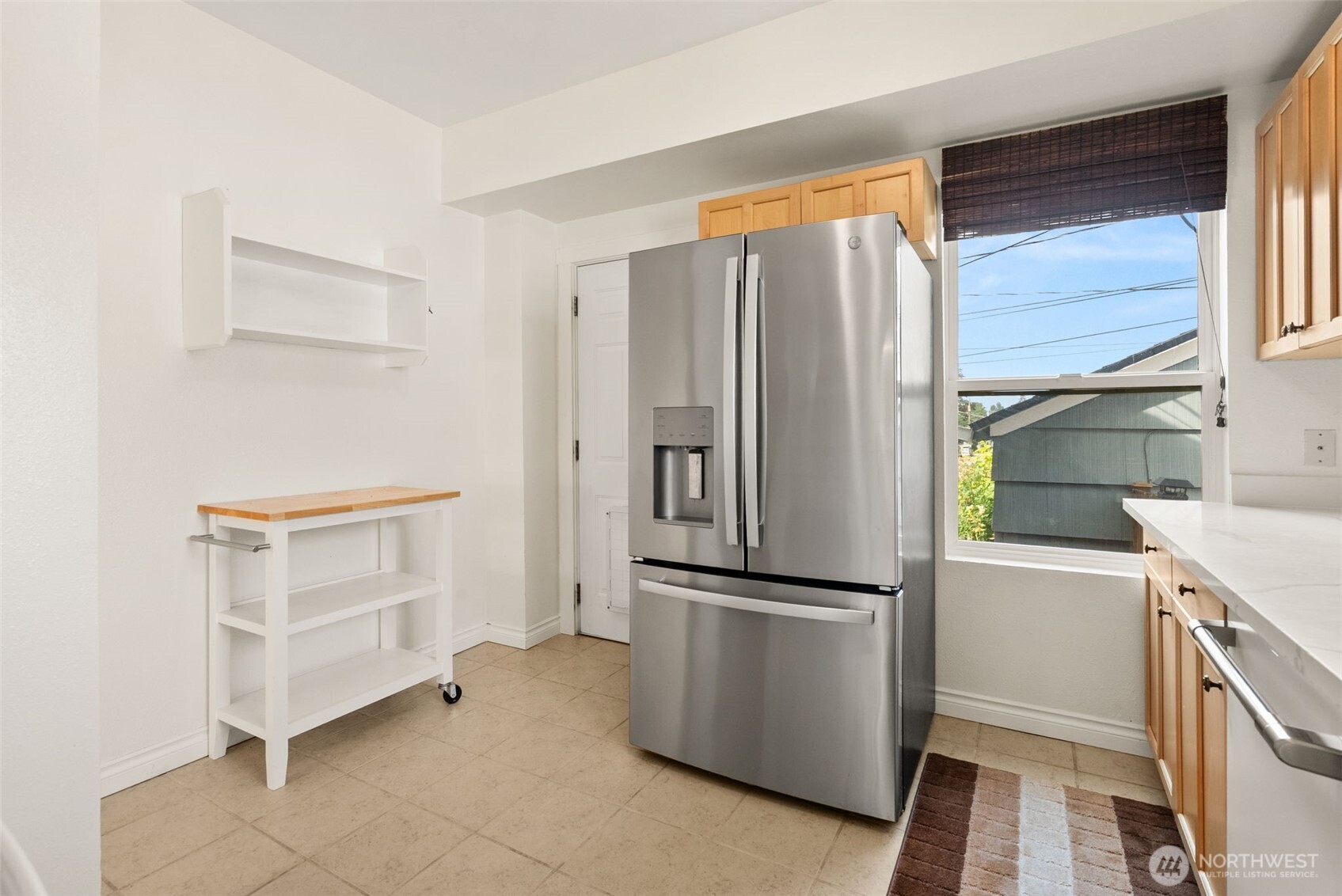 1460 S Fife Street Property Photo 15