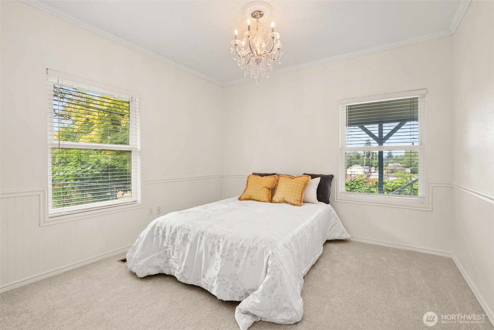 1460 S Fife Street Property Photo 18