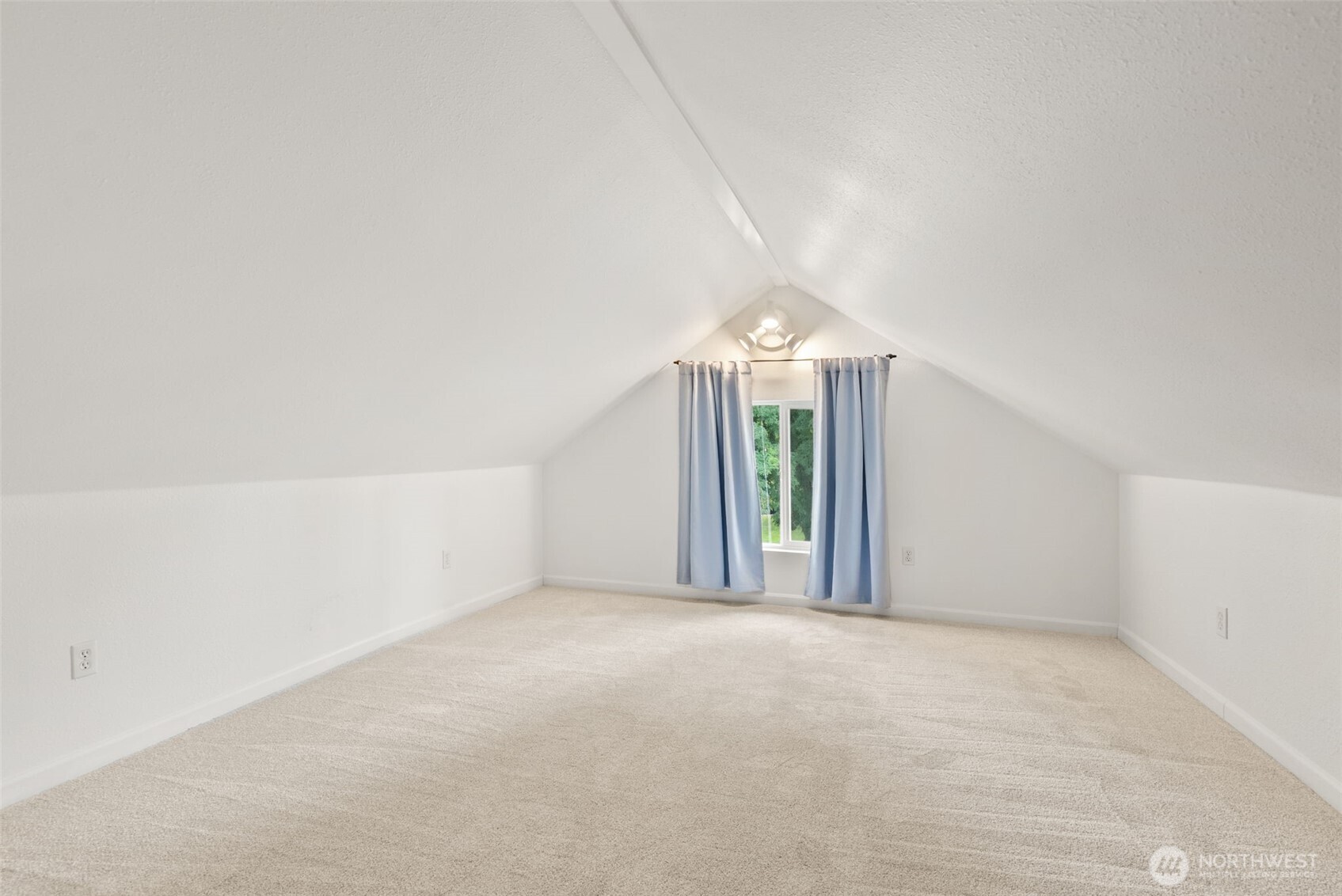 1460 S Fife Street Property Photo 24