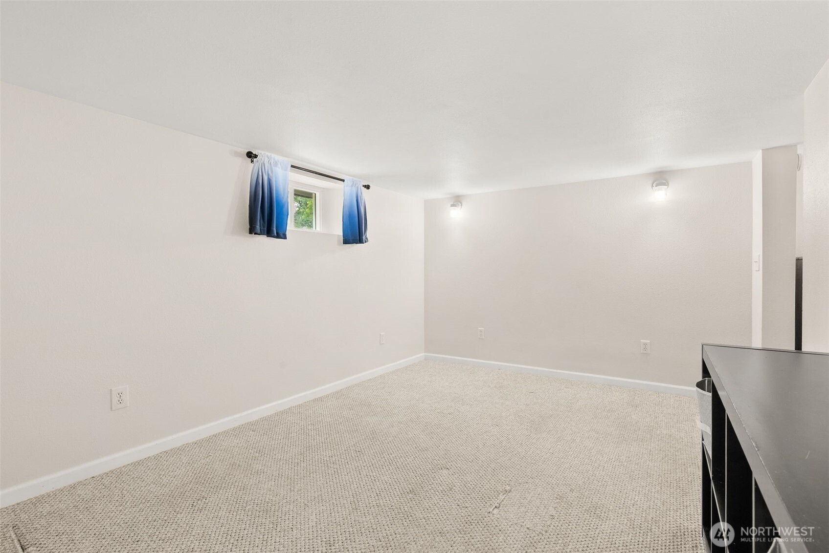1460 S Fife Street Property Photo 28