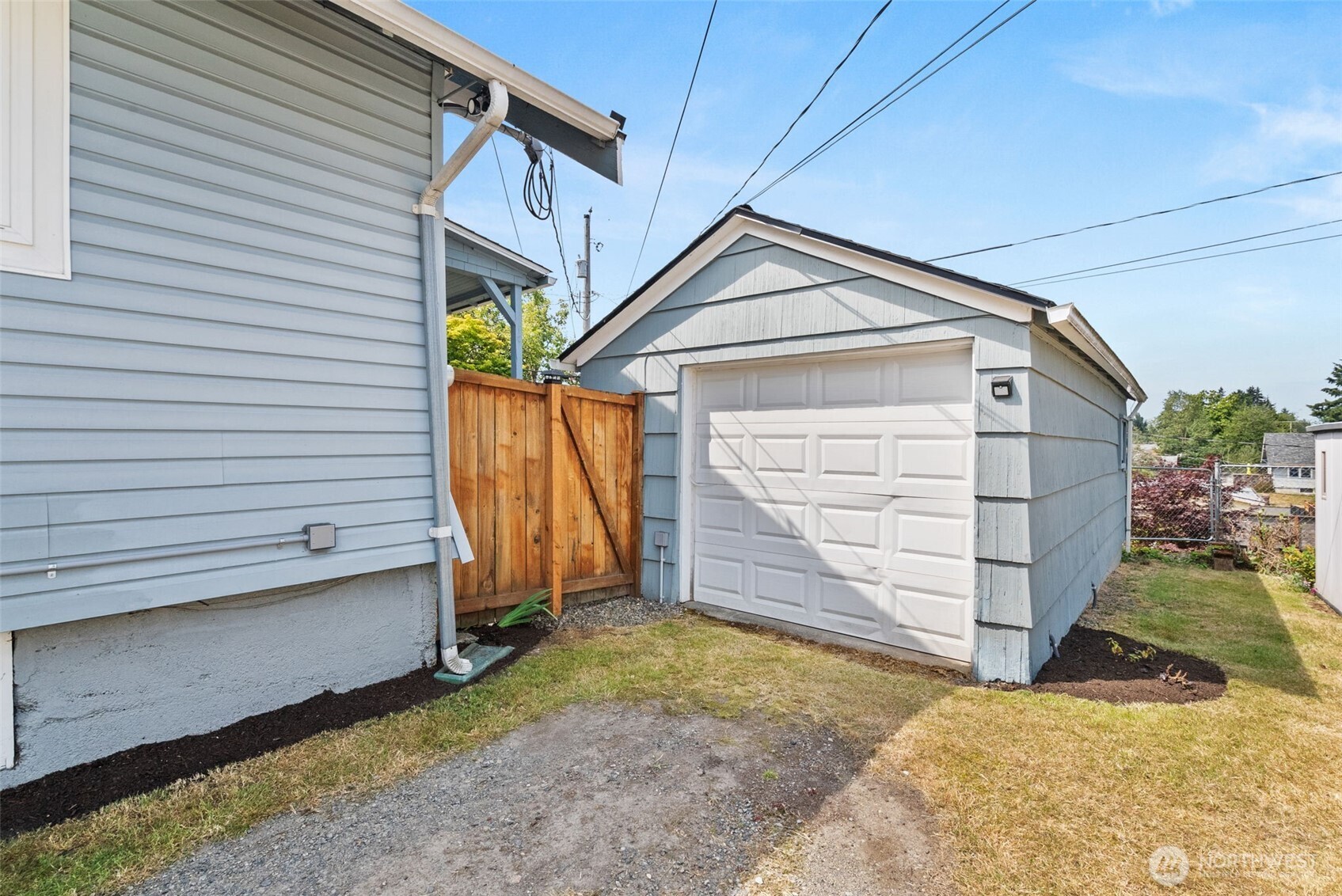 1460 S Fife Street Property Photo 31