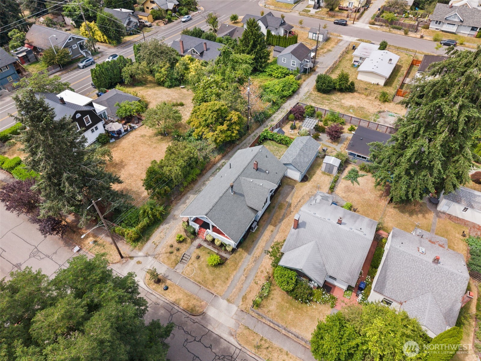 1460 S Fife Street Property Photo 36