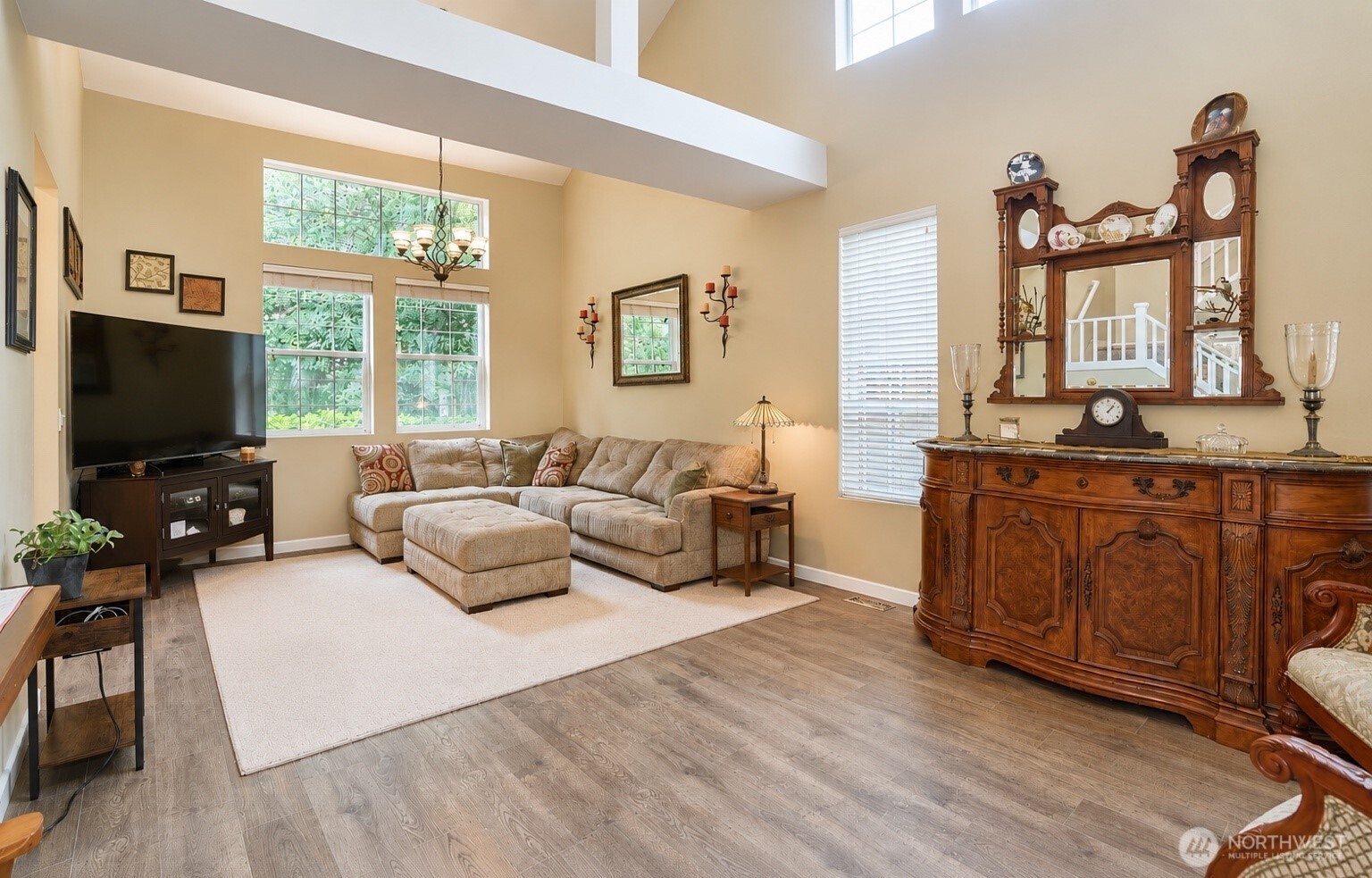 28091 Maple Ridge Way Se Property Photo 4