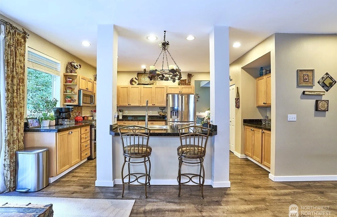 28091 Maple Ridge Way Se Property Photo 7