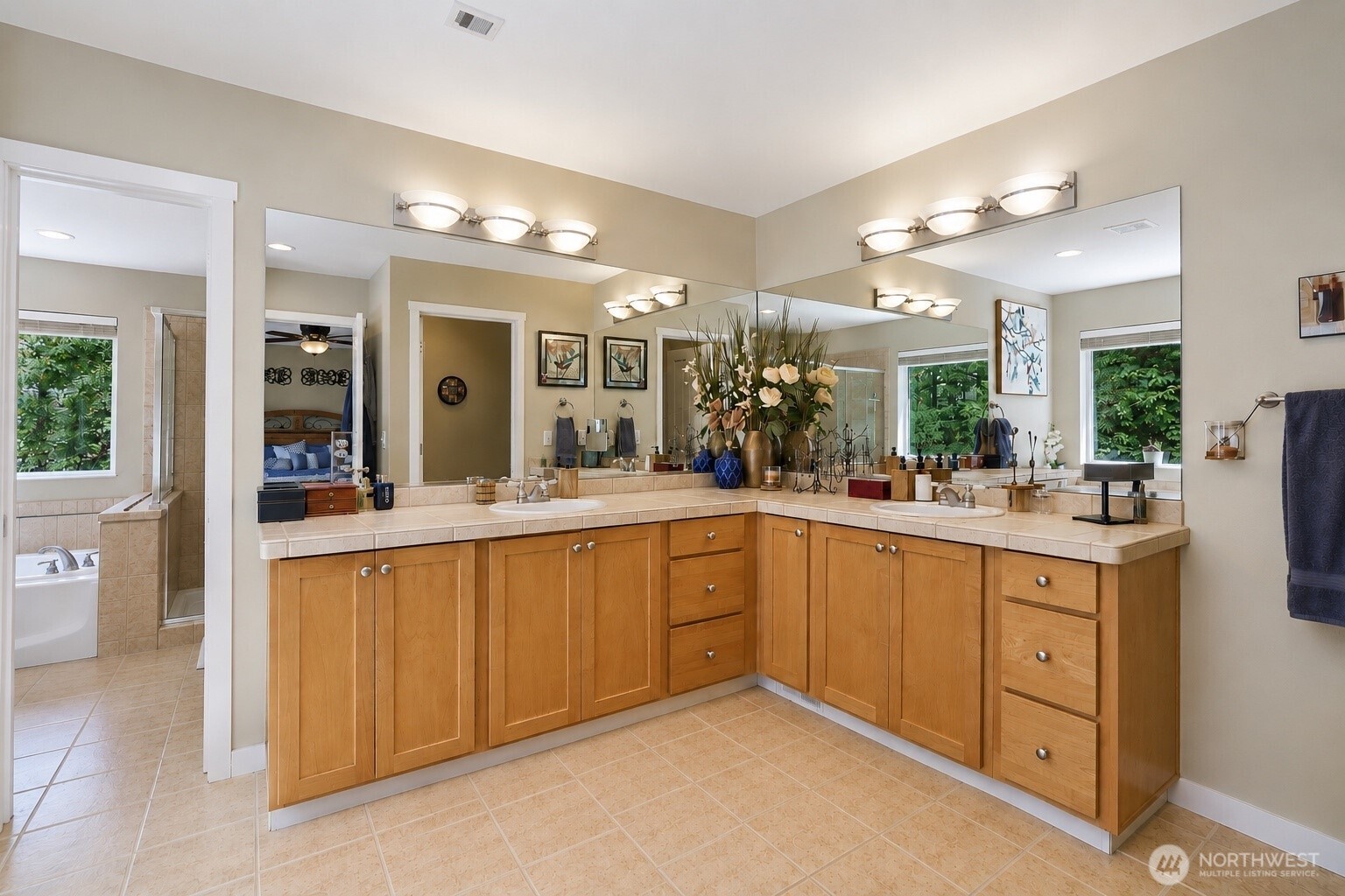 28091 Maple Ridge Way Se Property Photo 15