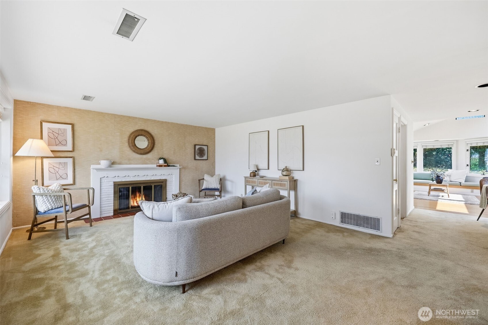 1016 Sunset Way Property Photo 5