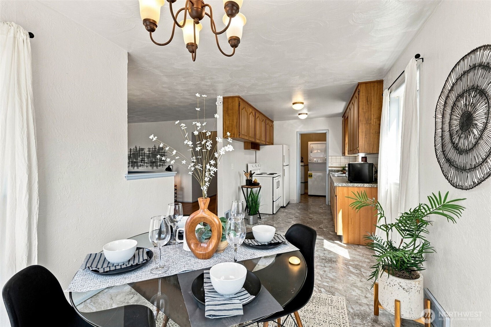 10303 B Street Property Photo 8