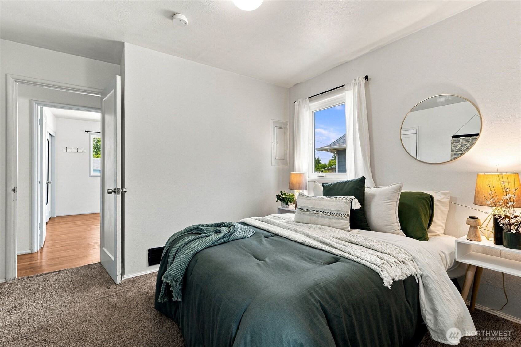 10303 B Street Property Photo 12