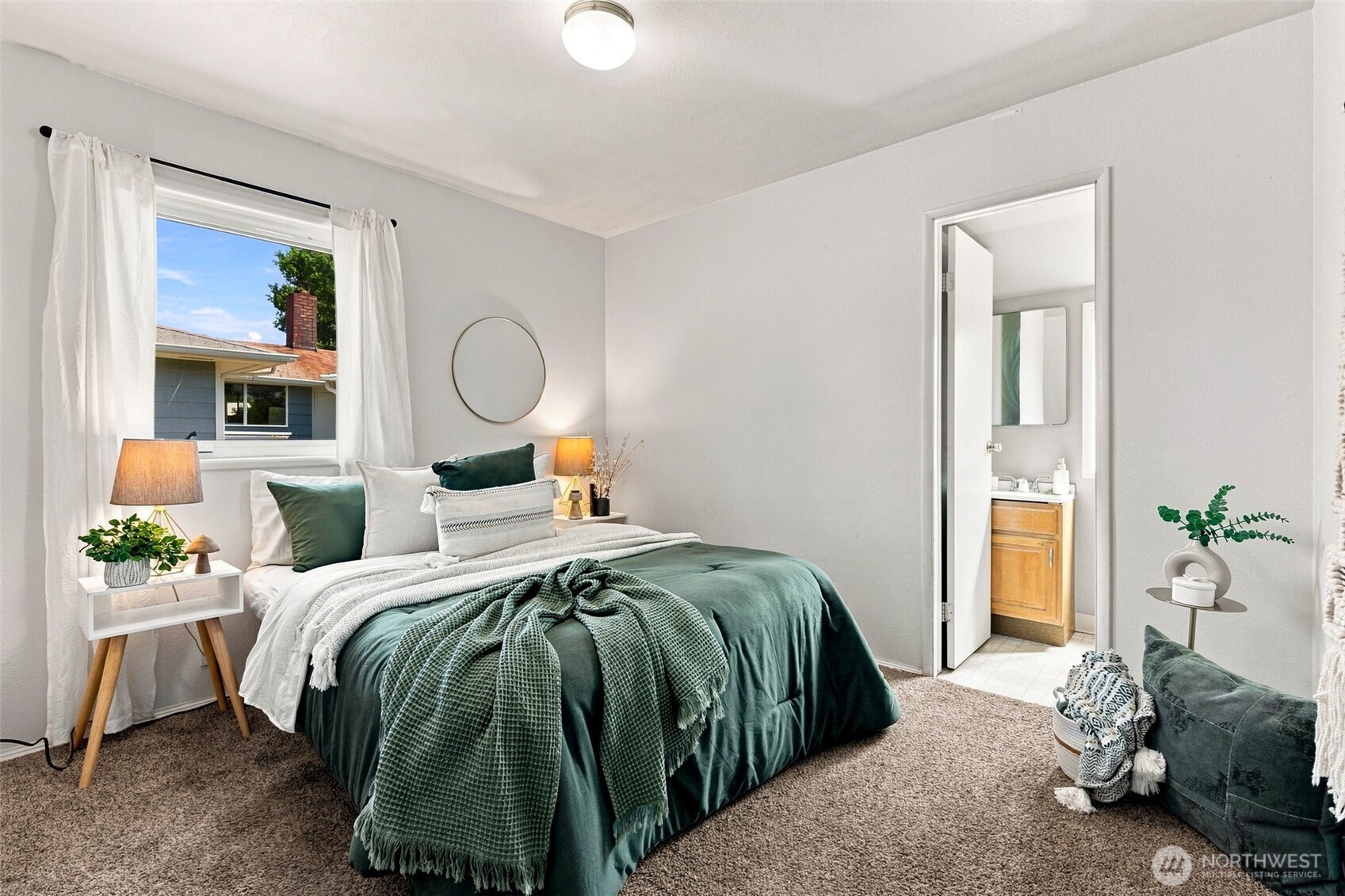 10303 B Street Property Photo 13