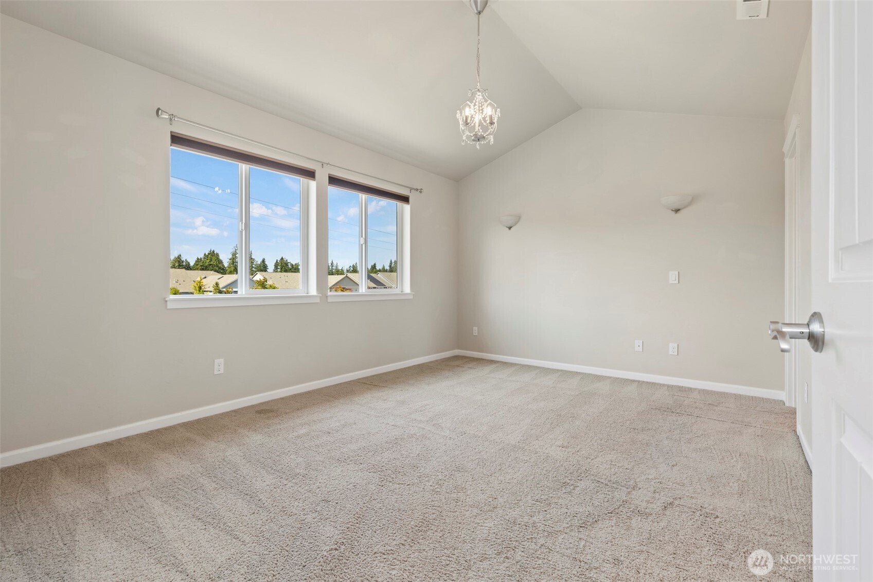 2317 43rd Avenue Property Photo 17