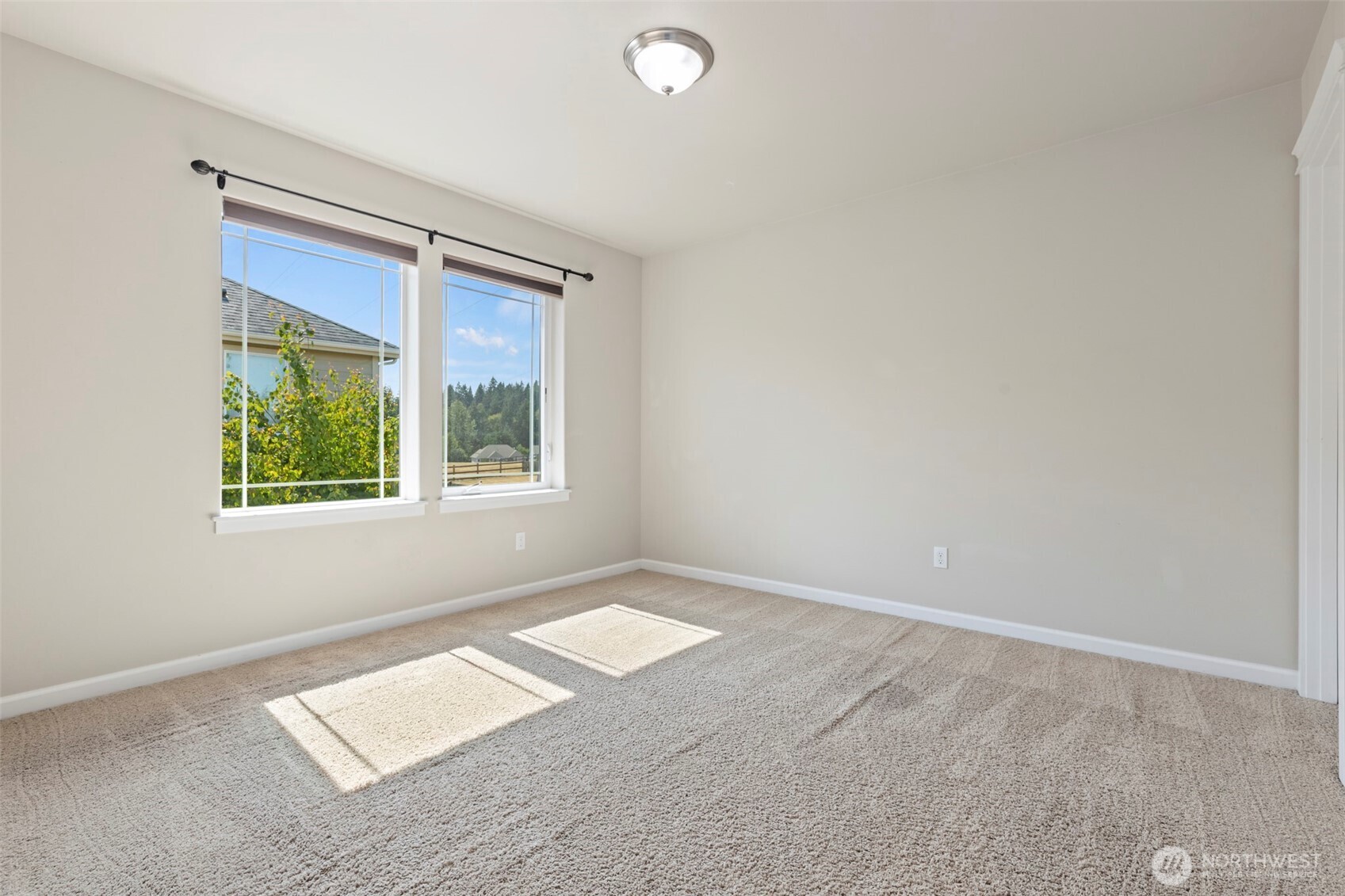 2317 43rd Avenue Property Photo 25