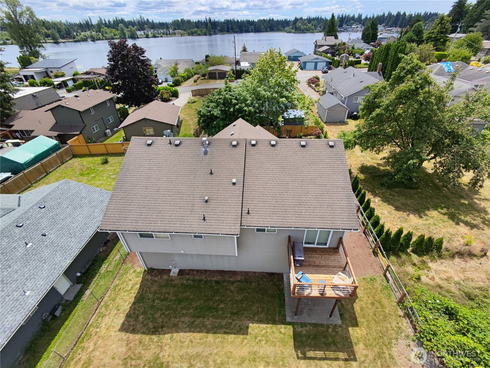 1709 Silver Lake Road Property Photo 9