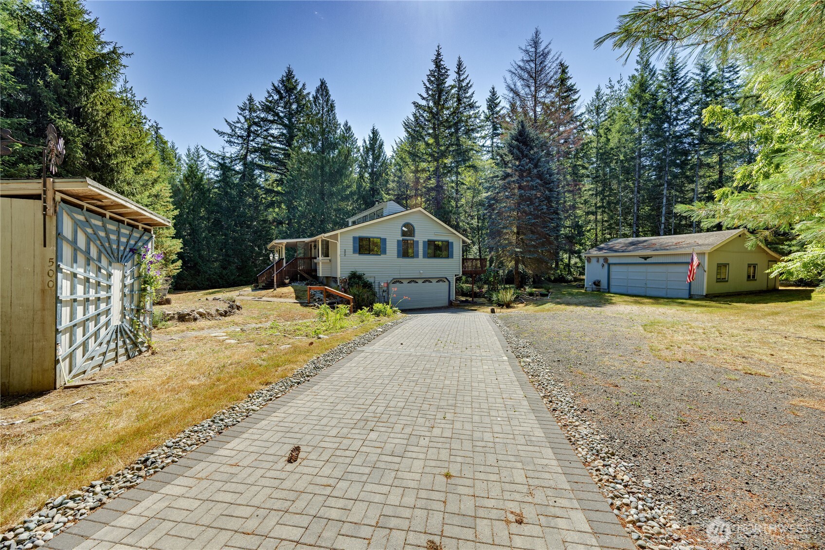 500 Mallard Lane Property Photo 2