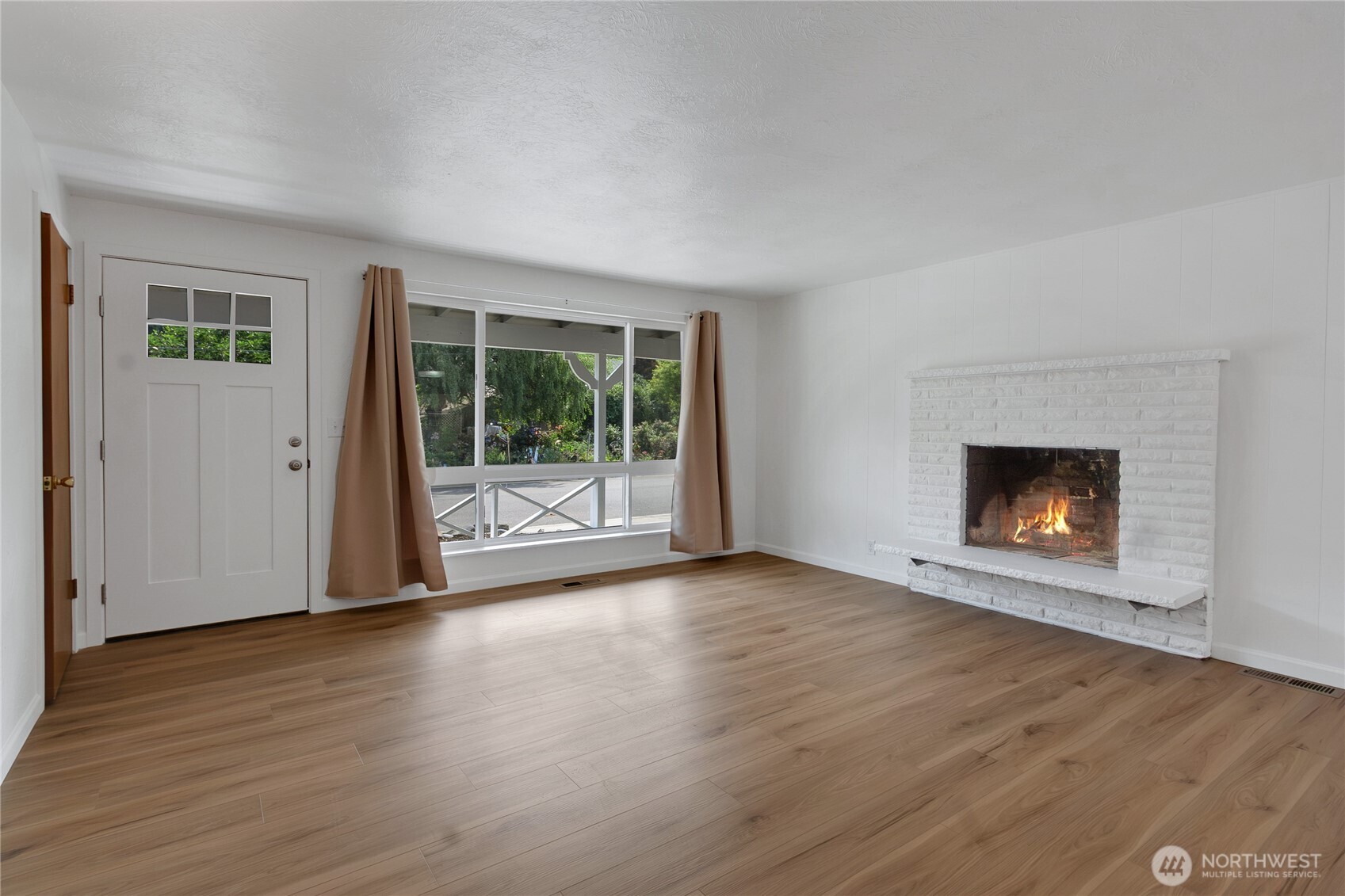 2707 T Street Property Photo 4
