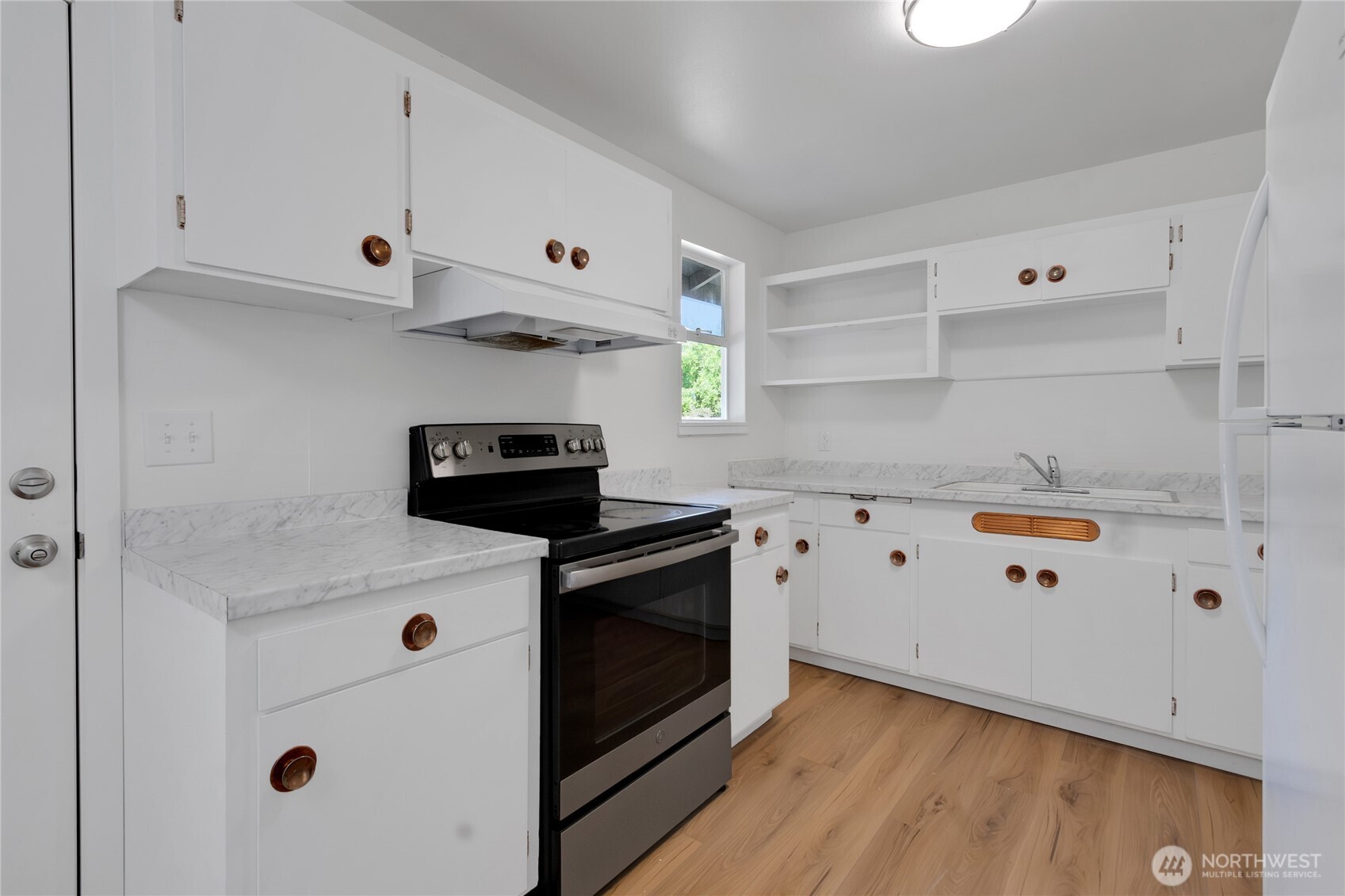 2707 T Street Property Photo 10