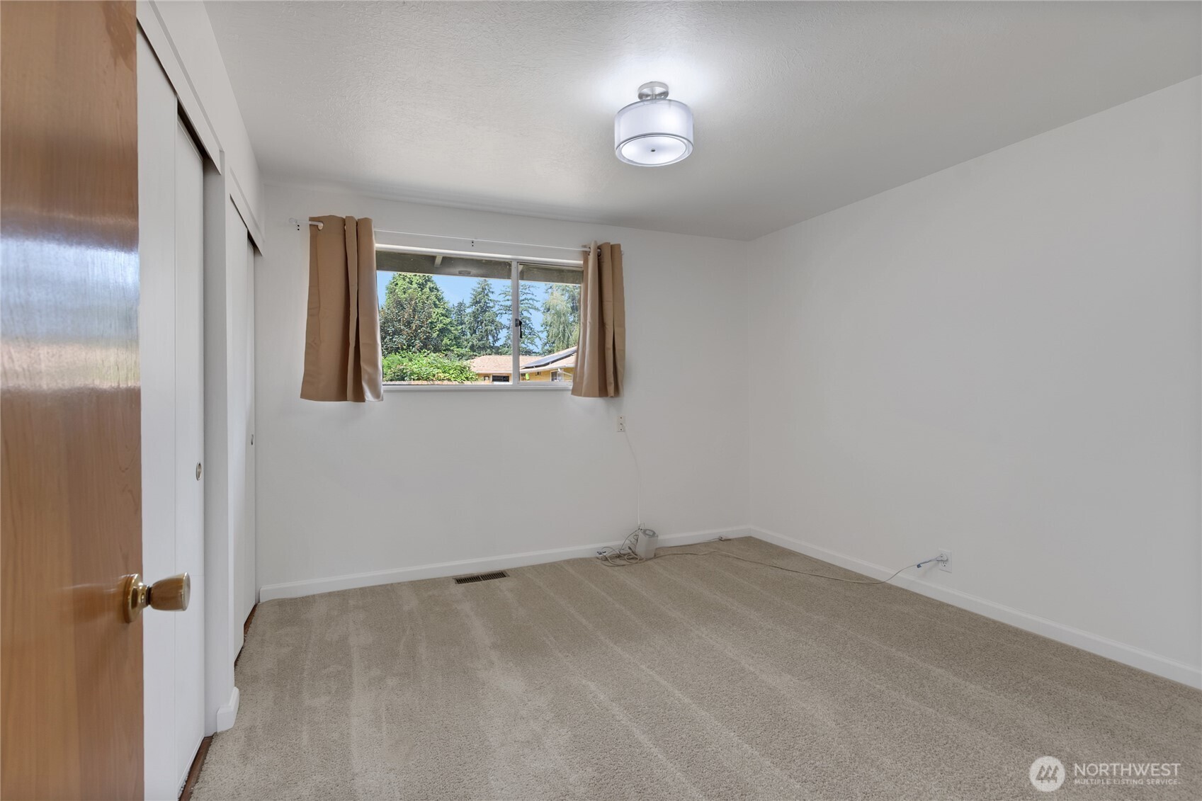 2707 T Street Property Photo 14