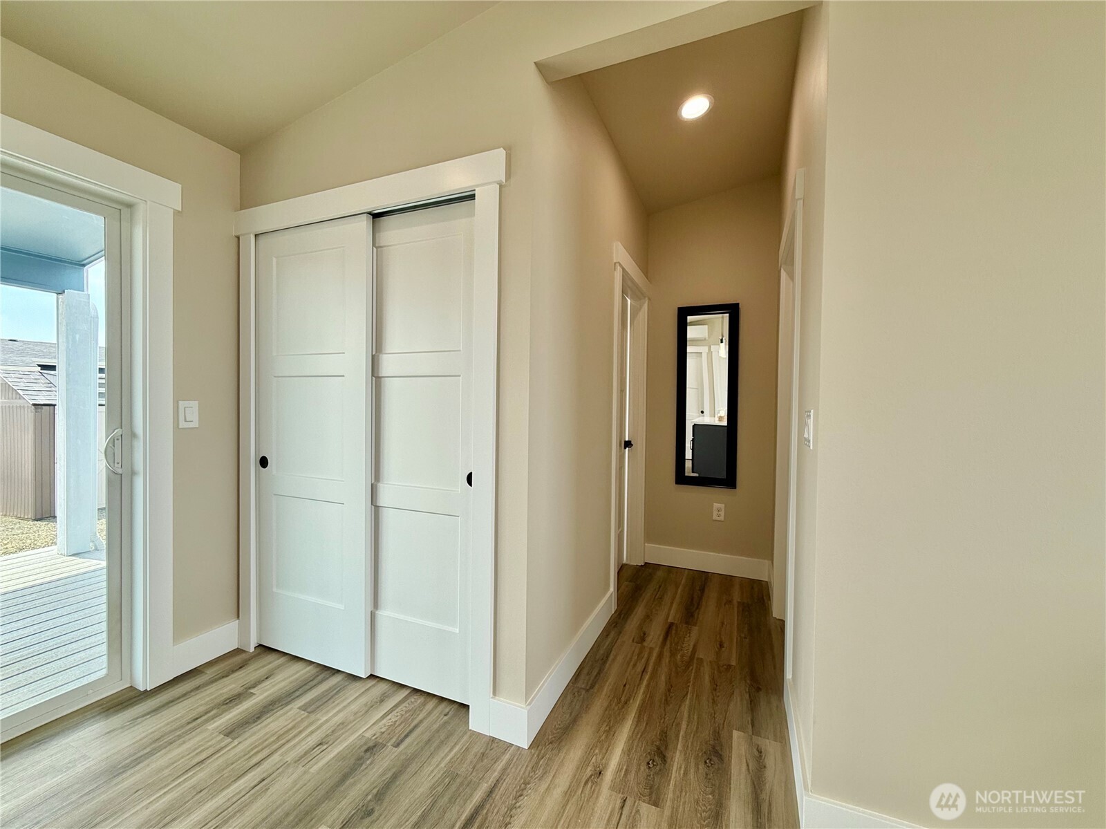 475 Sportsmens Street Property Photo 30