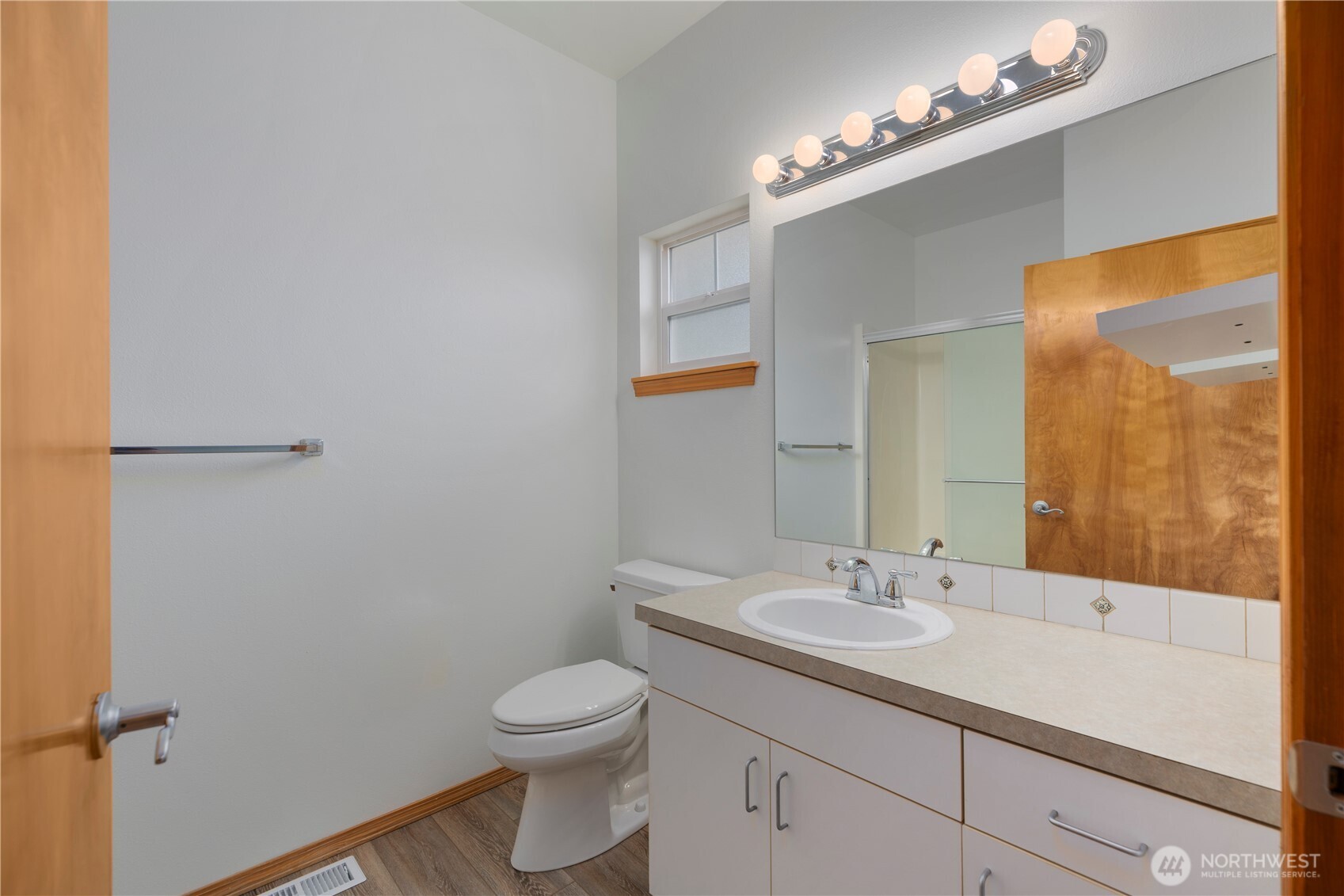 1772 Compass Boulevard 22 Property Photo 14