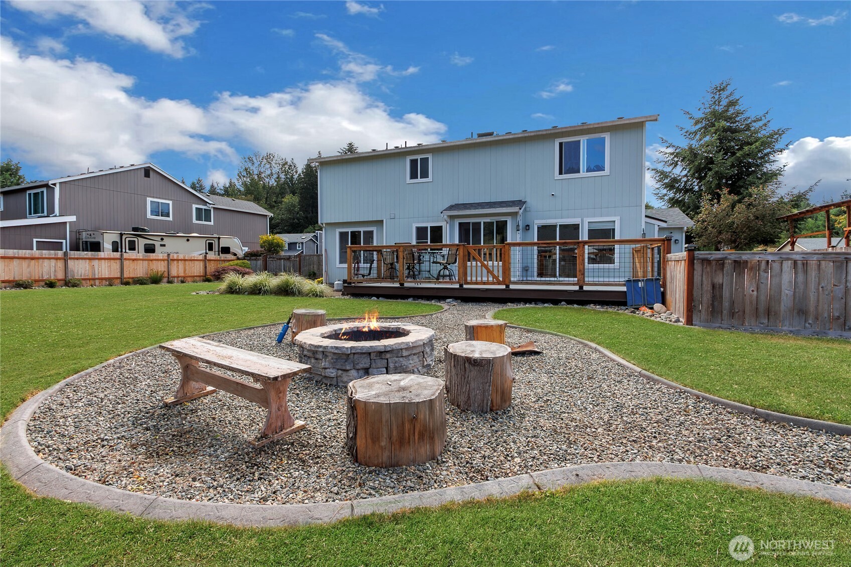 15604 253rd Avenue Property Photo 6