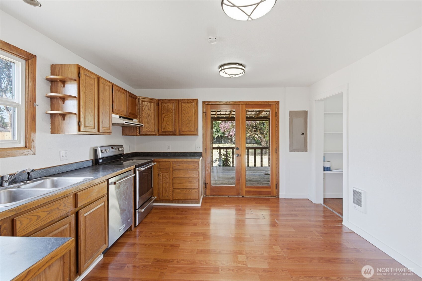 1317 Logan Street Property Photo 14
