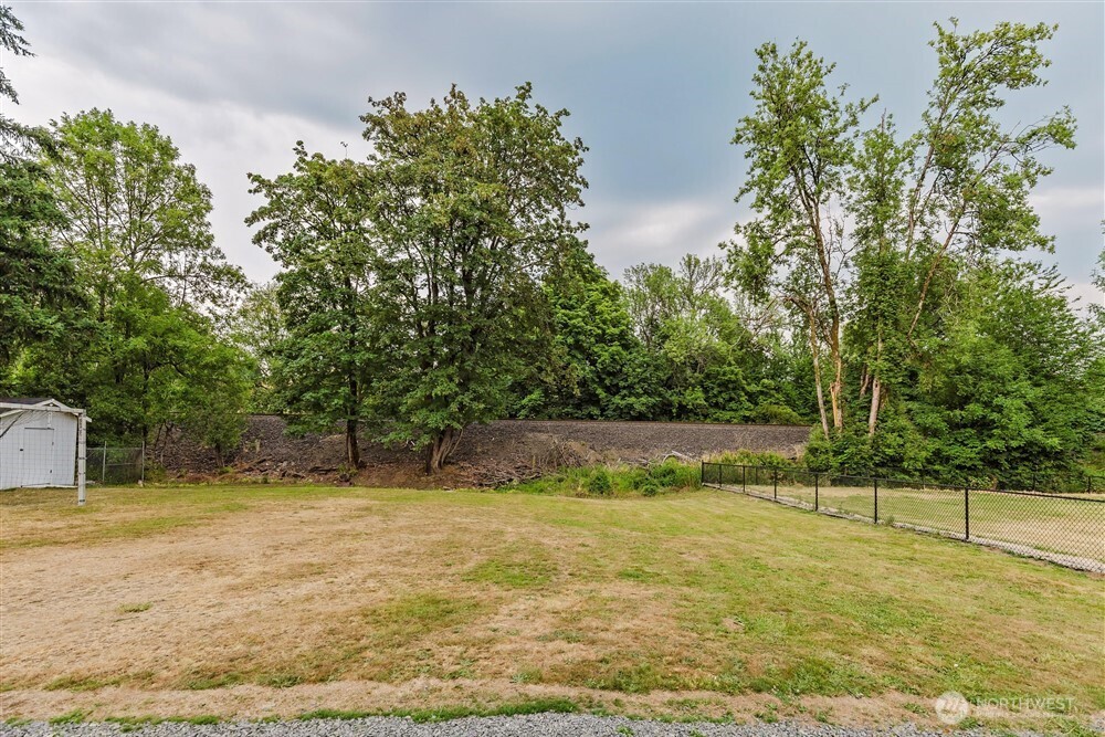 1300 Sw Mayer Avenue Property Photo 8