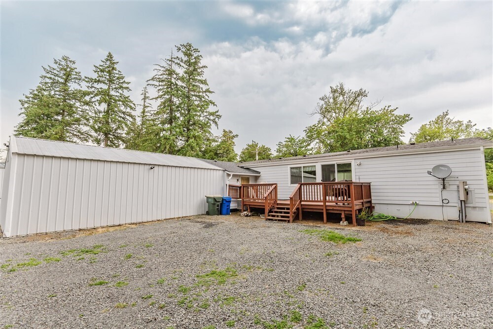 1300 Sw Mayer Avenue Property Photo 11