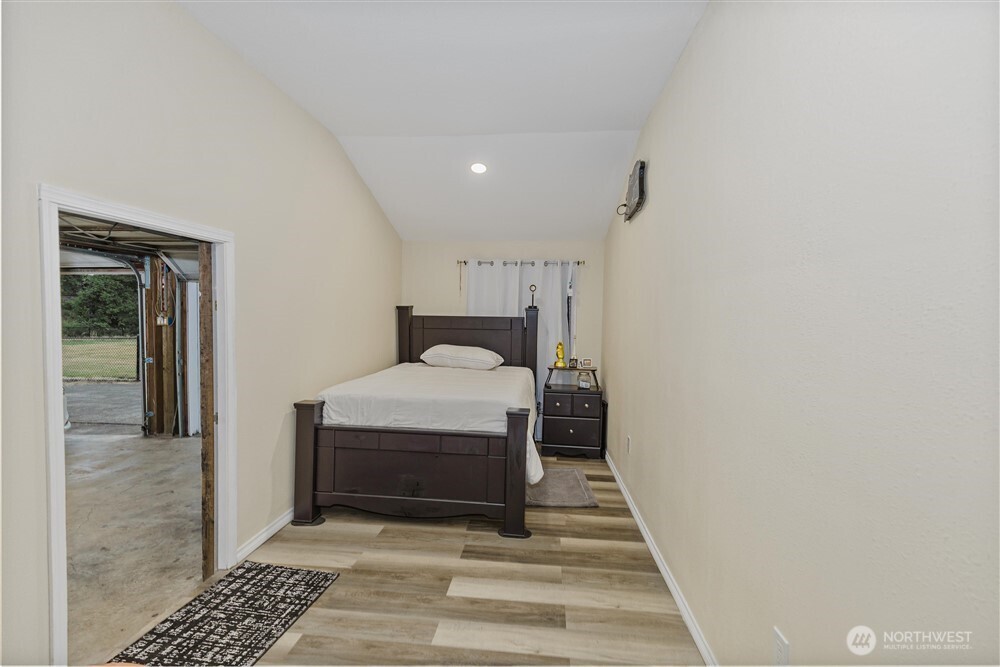1300 Sw Mayer Avenue Property Photo 12