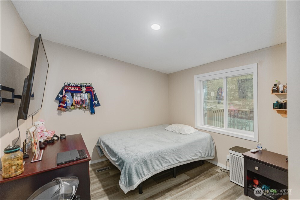 1300 Sw Mayer Avenue Property Photo 22