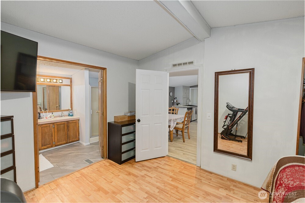 1300 Sw Mayer Avenue Property Photo 27